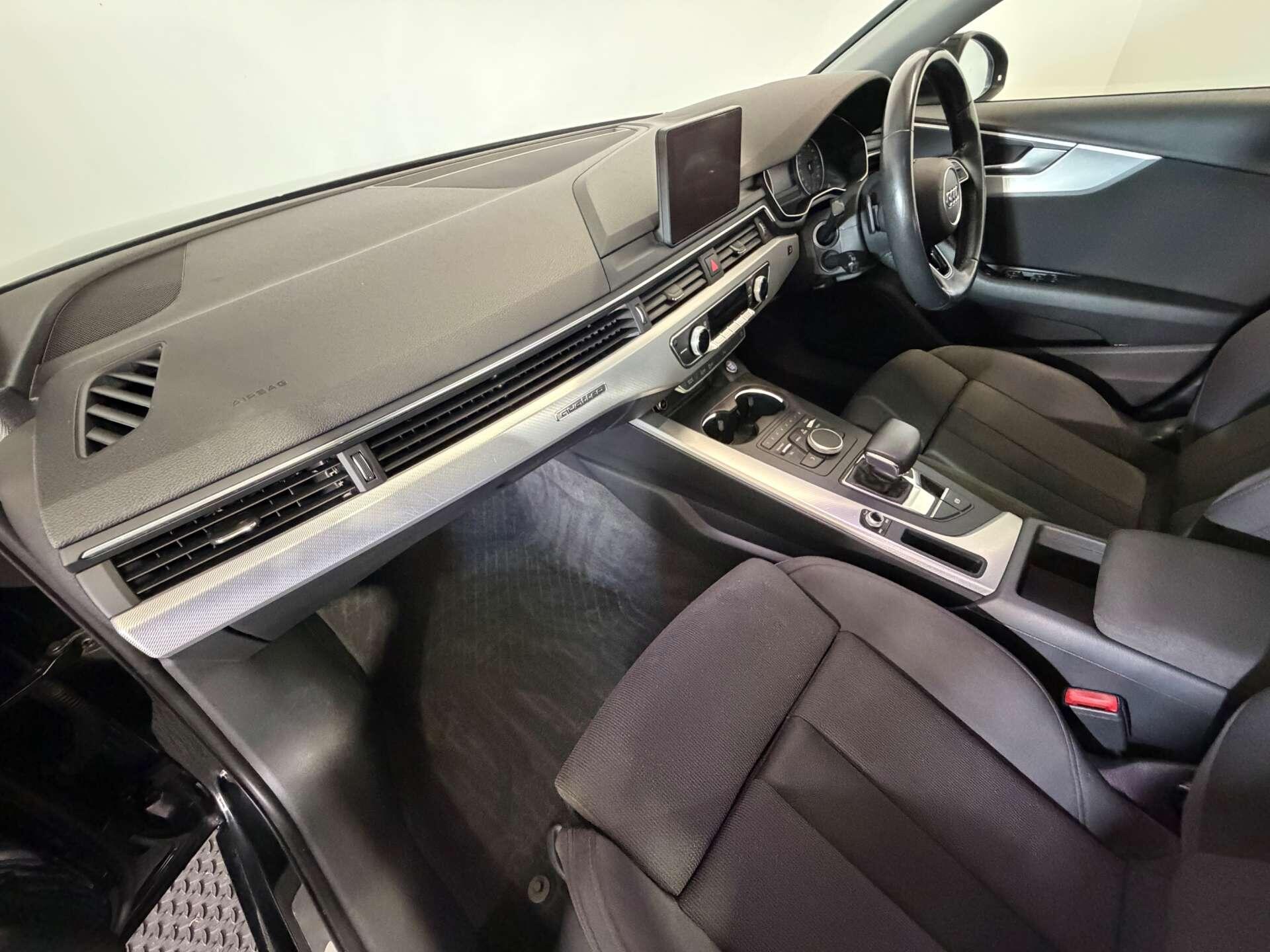 Audi A4 view 69