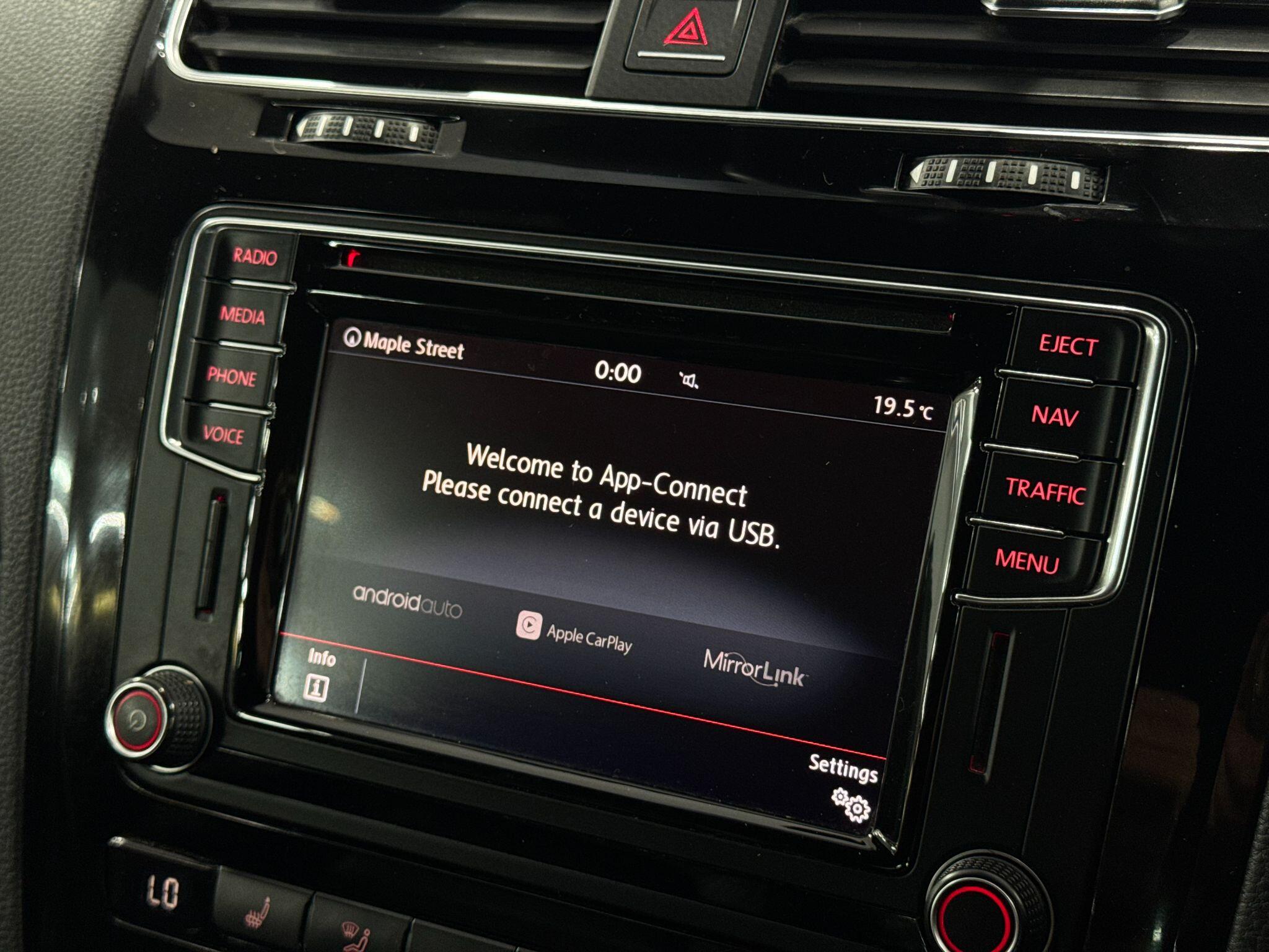 Volkswagen Scirocco view 33