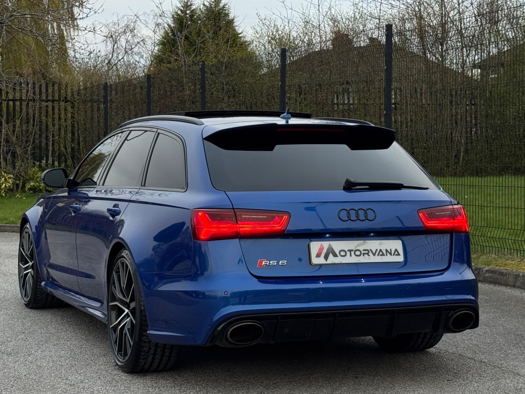 Audi RS6 view 6