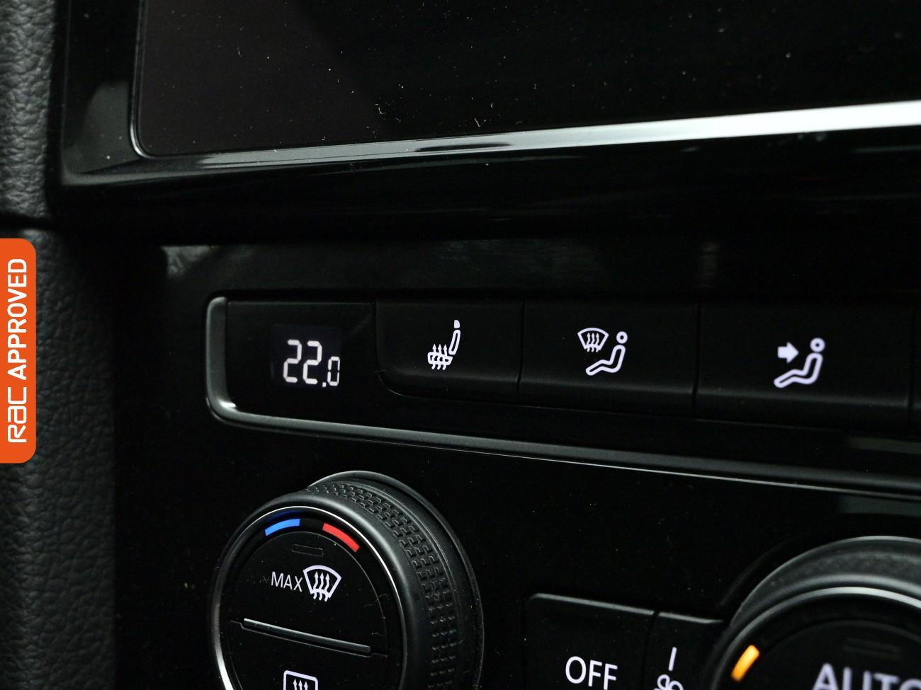 Volkswagen Golf view 15