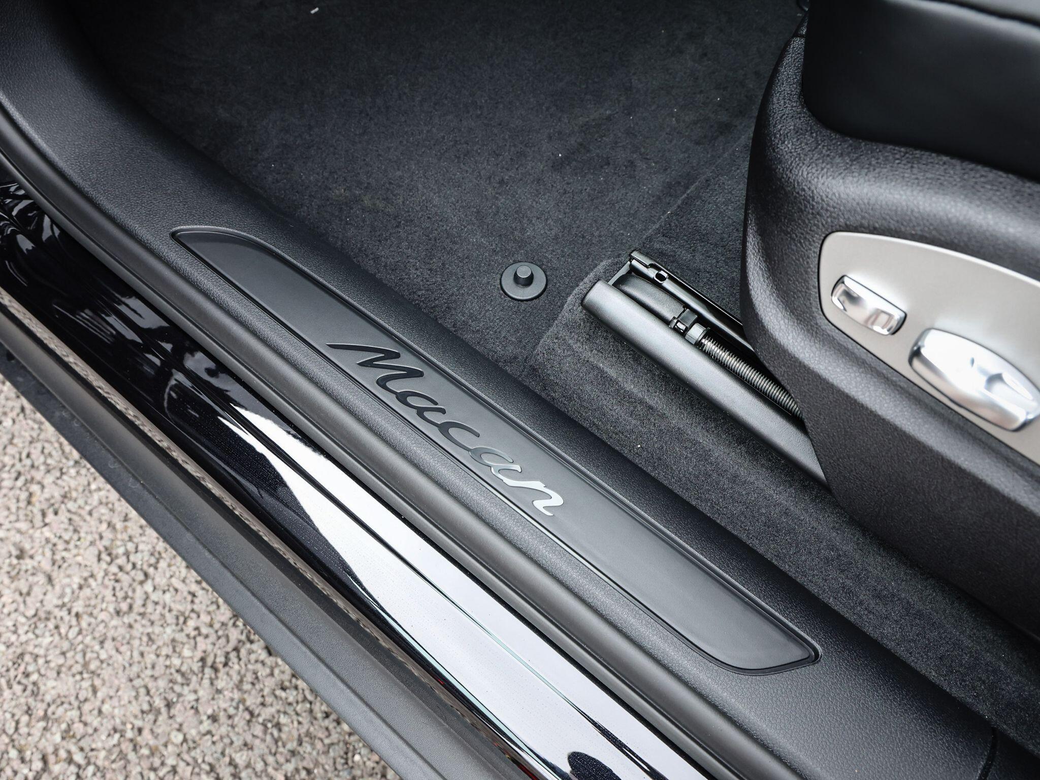 Porsche Macan view 59