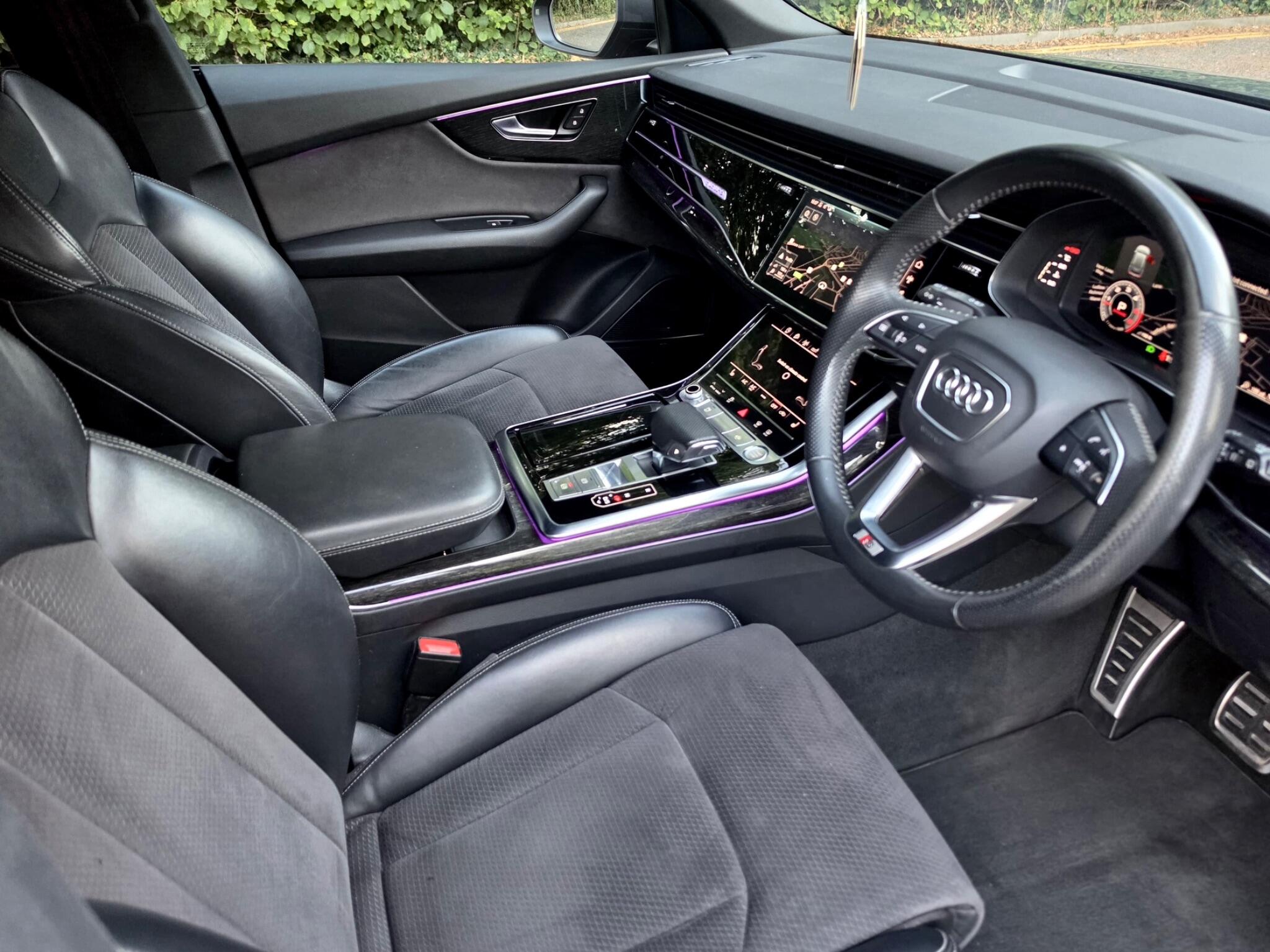 Audi Q8 view 2
