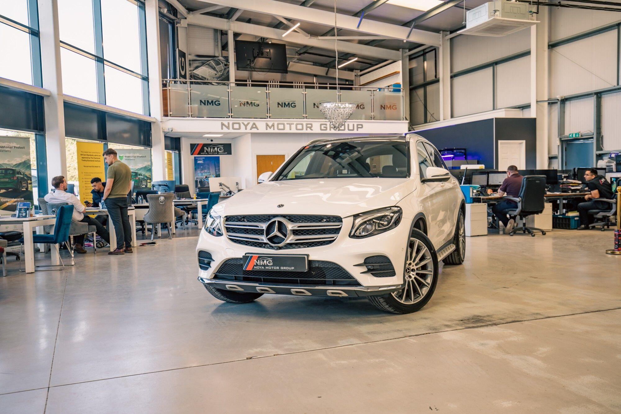 Mercedes-Benz GLC view 4