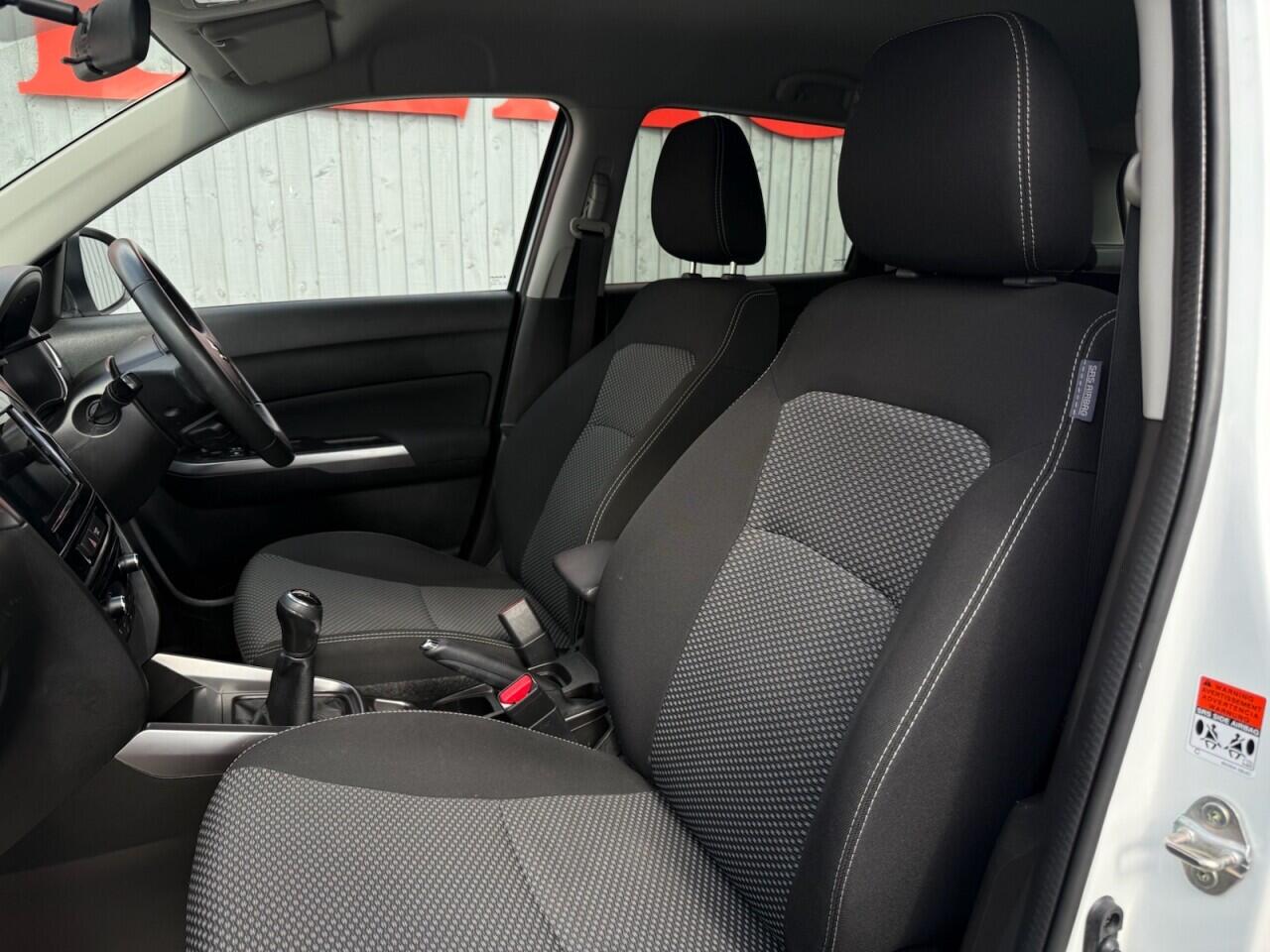 Suzuki Vitara view 24