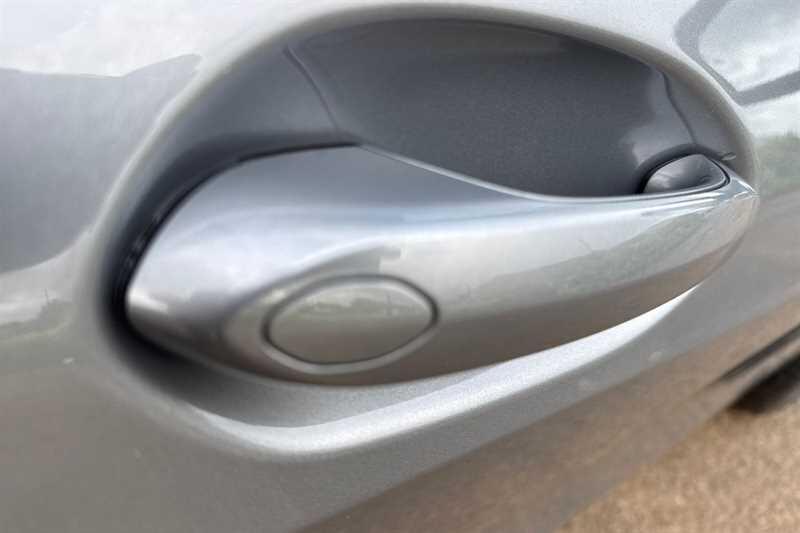 BMW 1 Series view 30