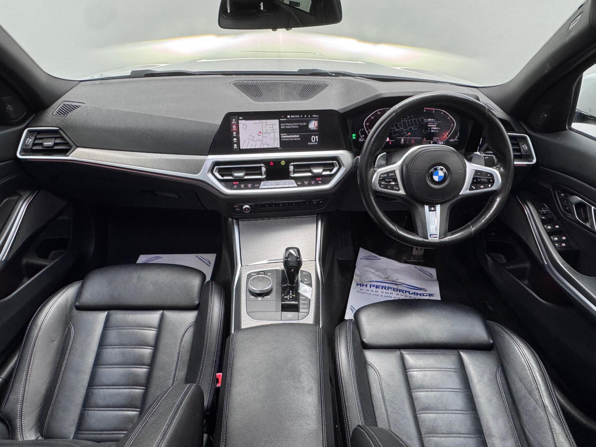 BMW 3 Series view 26