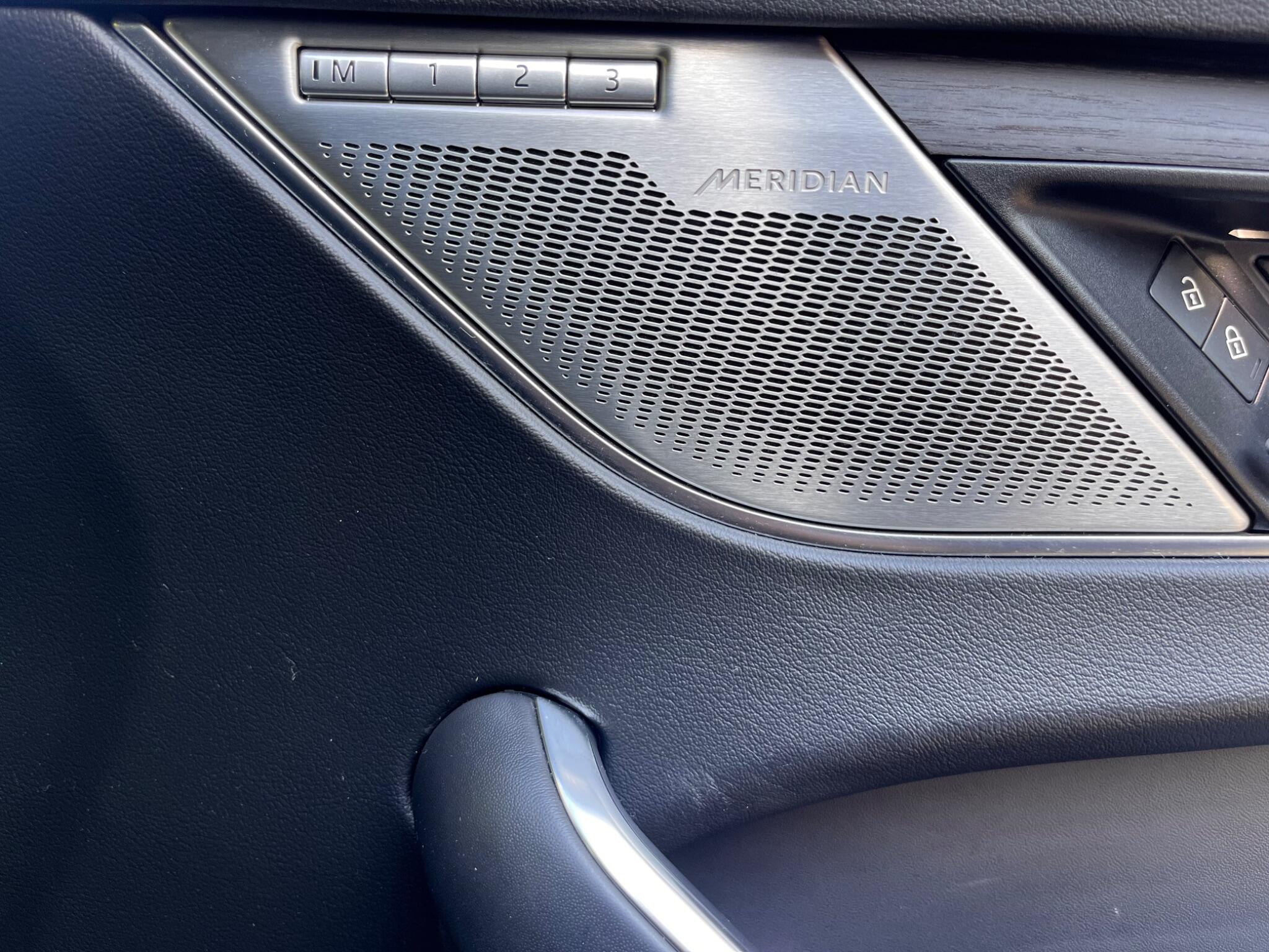 Jaguar F-Pace view 33