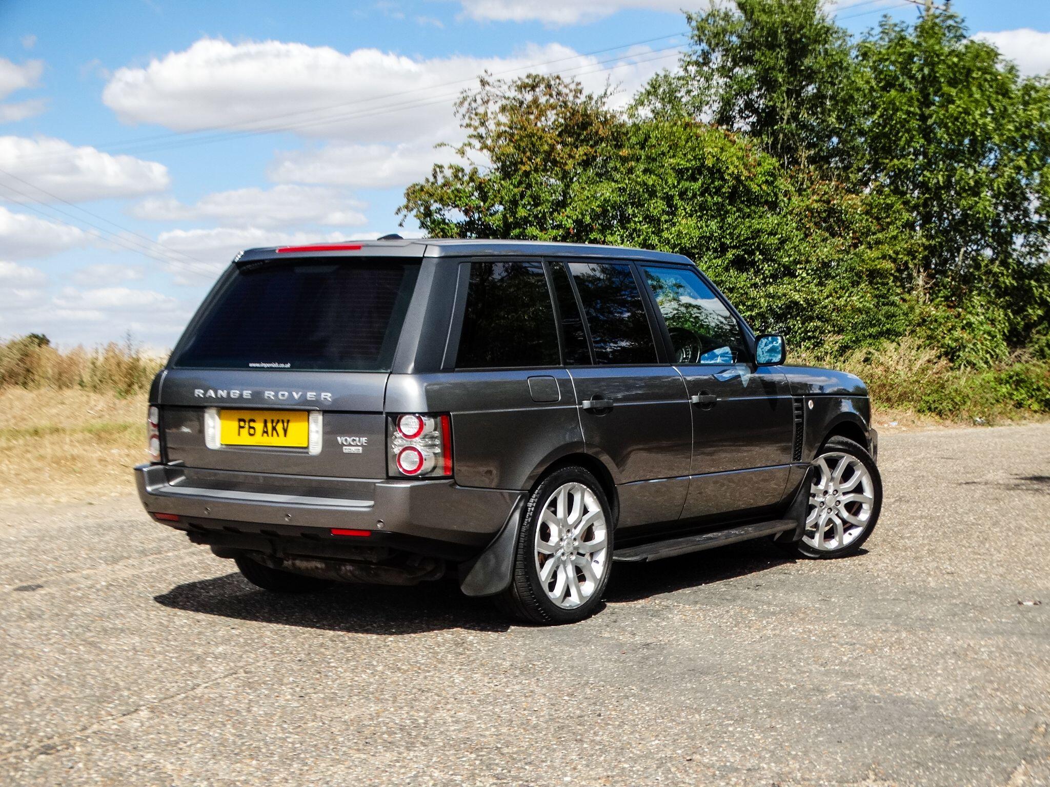 Land Rover Range Rover view 4