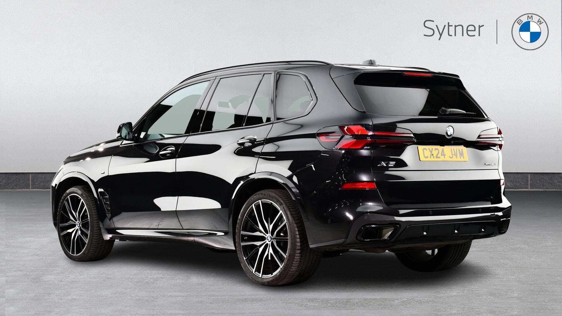 BMW X5 view 2