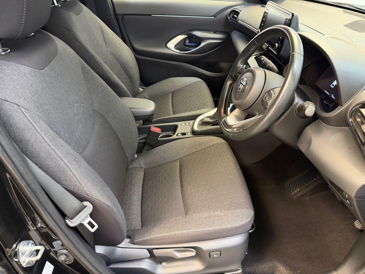 Toyota Yaris Cross view 42