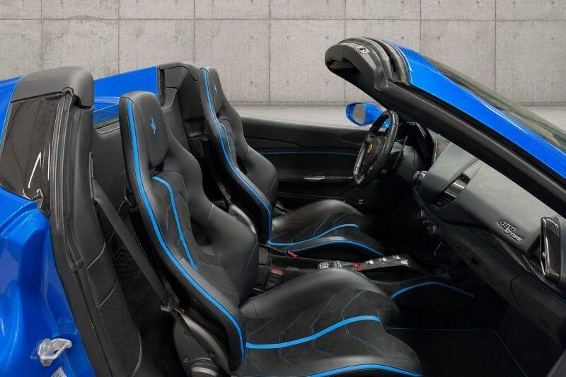Ferrari 488 view 13