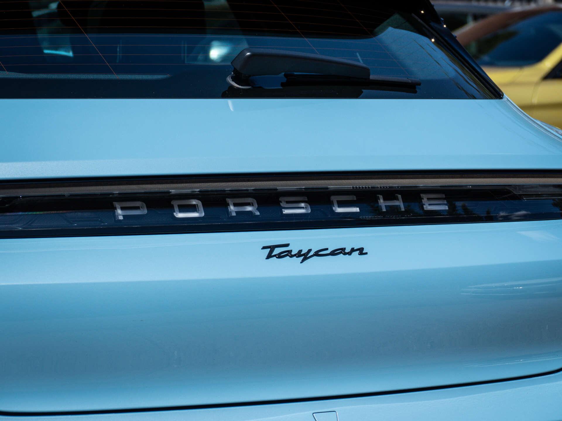 Porsche Taycan view 20