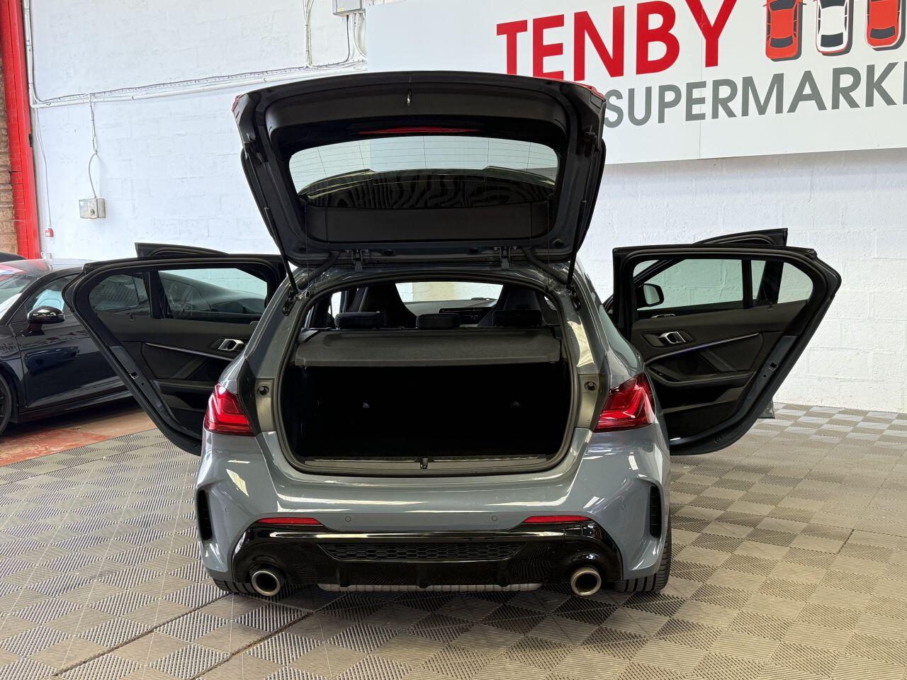 BMW 1 Series view 15