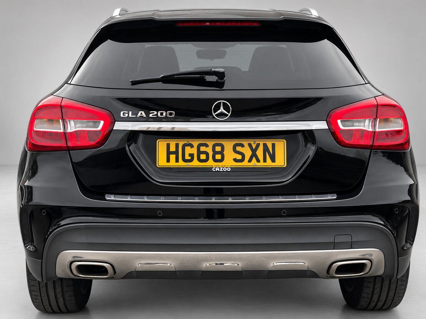 Mercedes-Benz Gla view 12