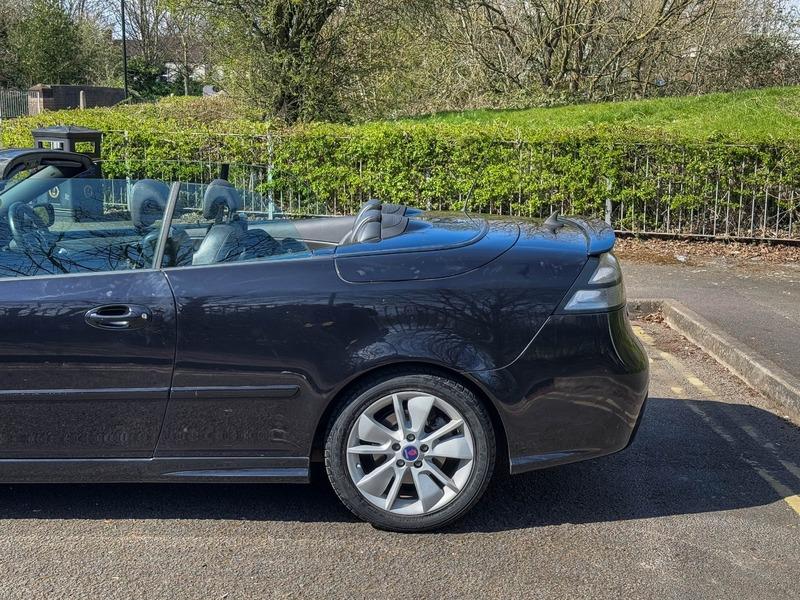2010 Saab 9-3 2.0T Aero Auto Euro 4 2dr • 56,846 miles image 9