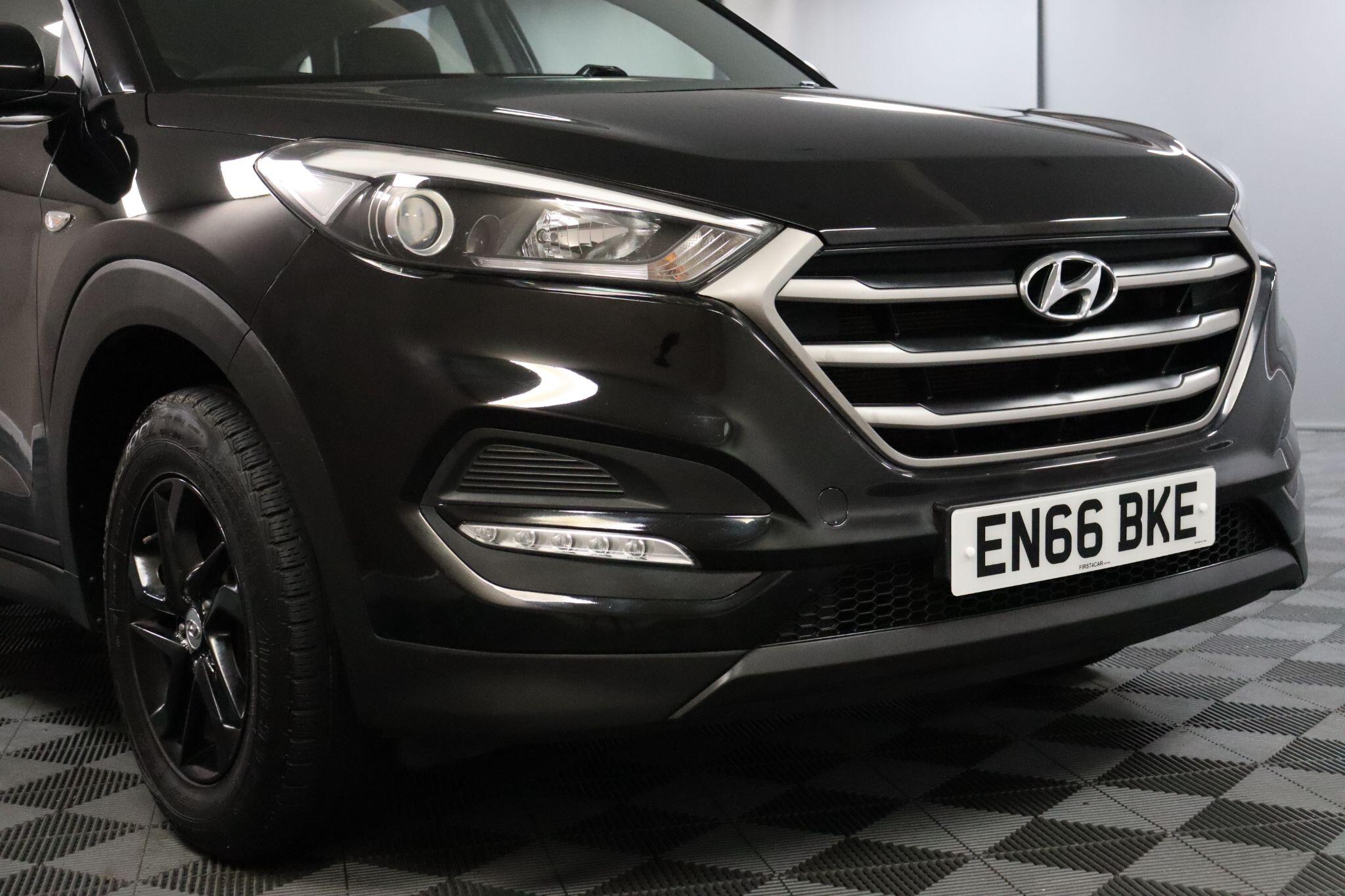 Hyundai Tucson view 24