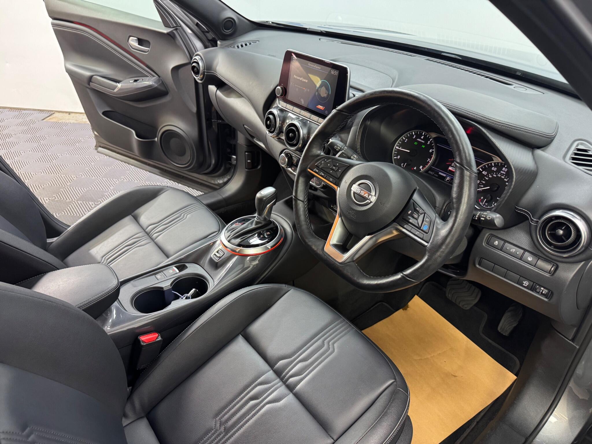 Nissan Juke view 8