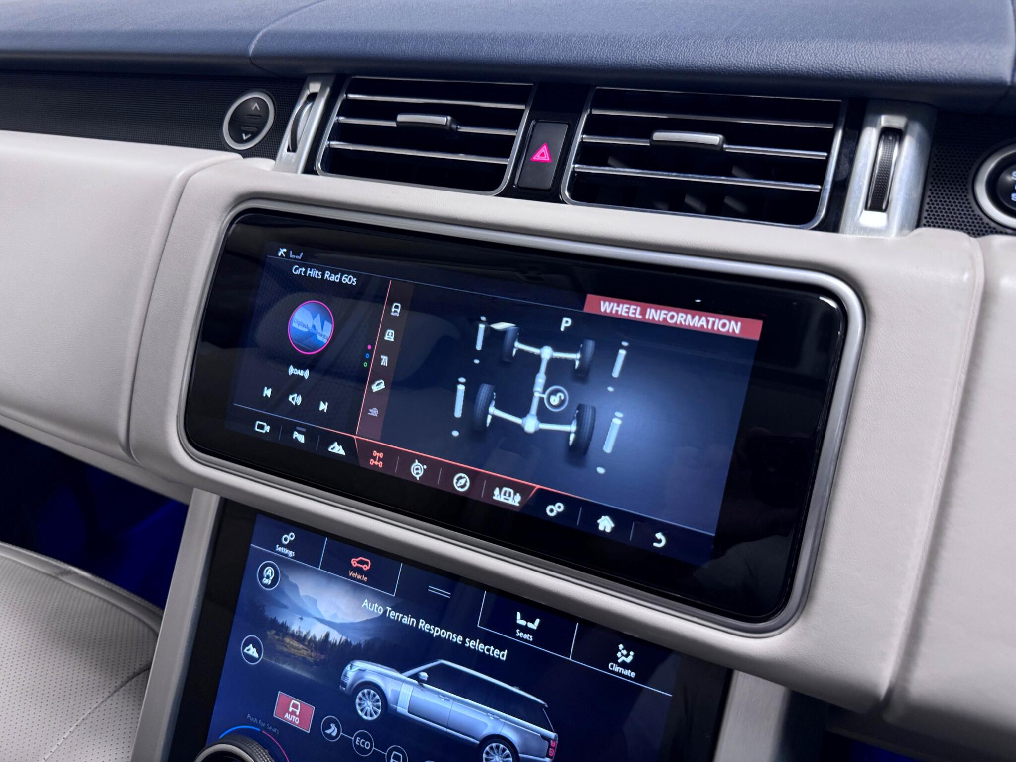 Land Rover Range Rover view 62
