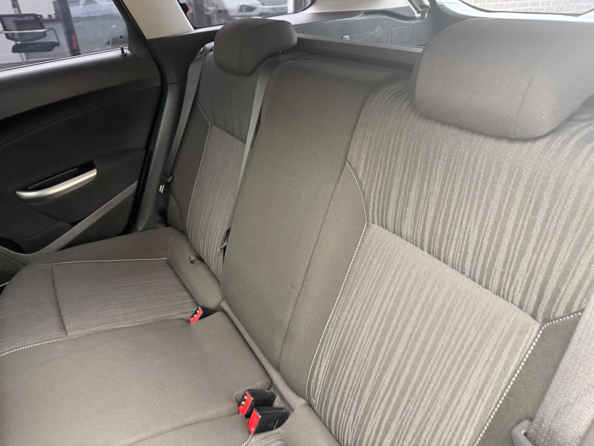 Vauxhall Astra view 27