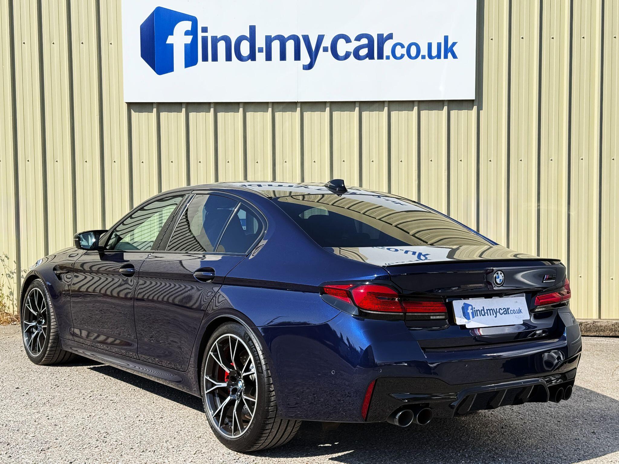 BMW M5 view 2