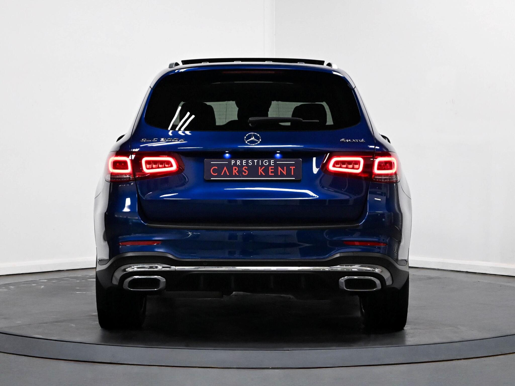 Mercedes-Benz GLC view 17