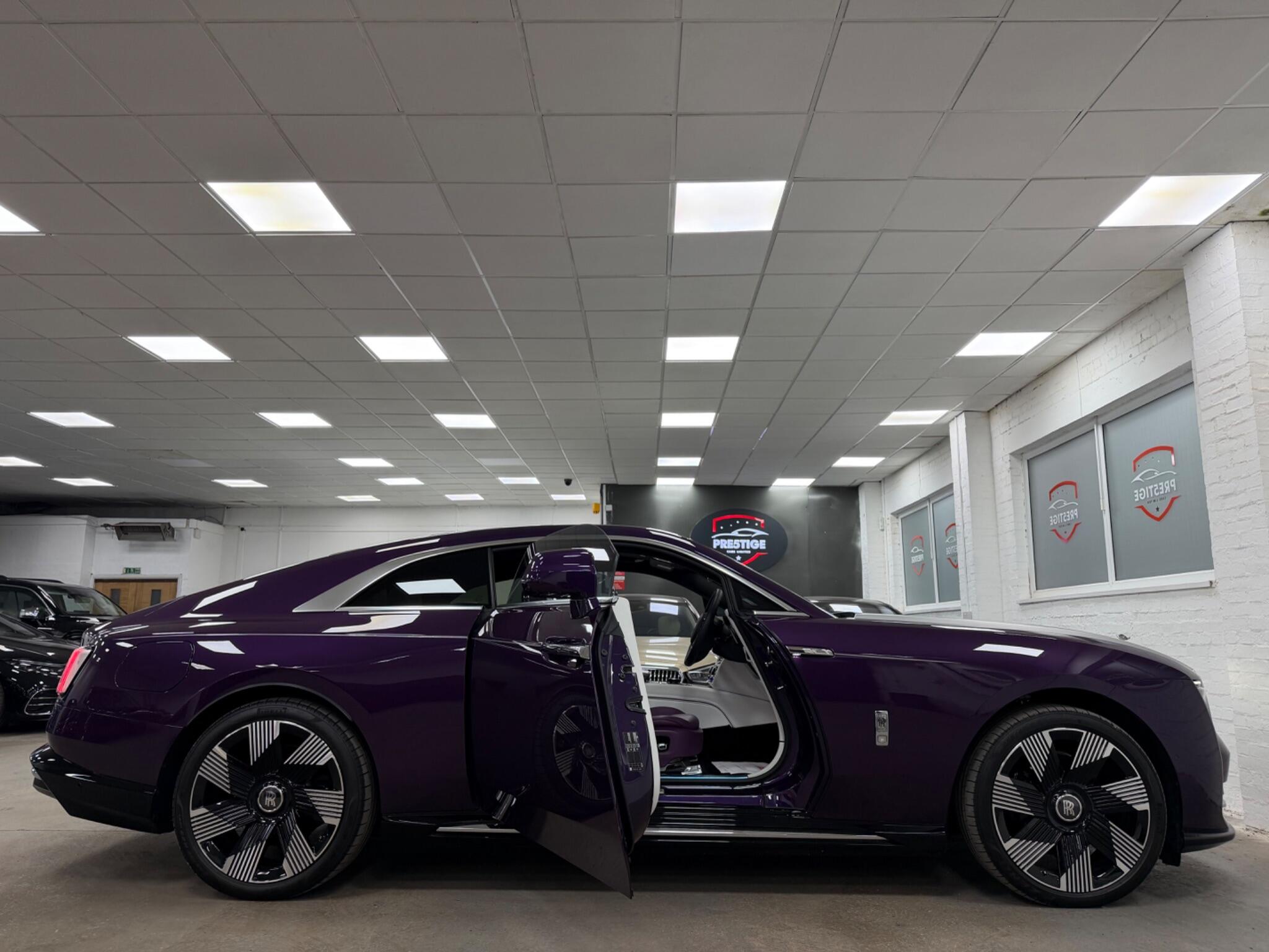 Rolls-Royce Spectre view 34