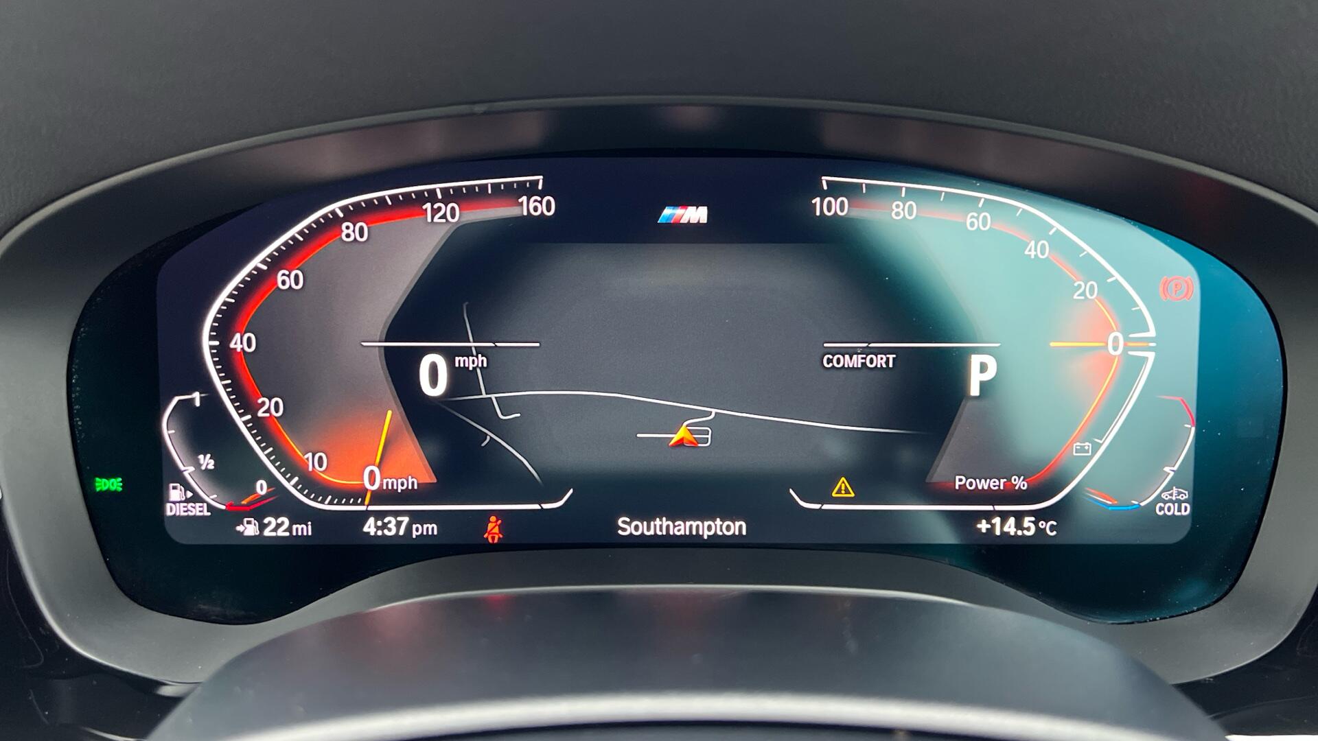 BMW 5 Series view 9
