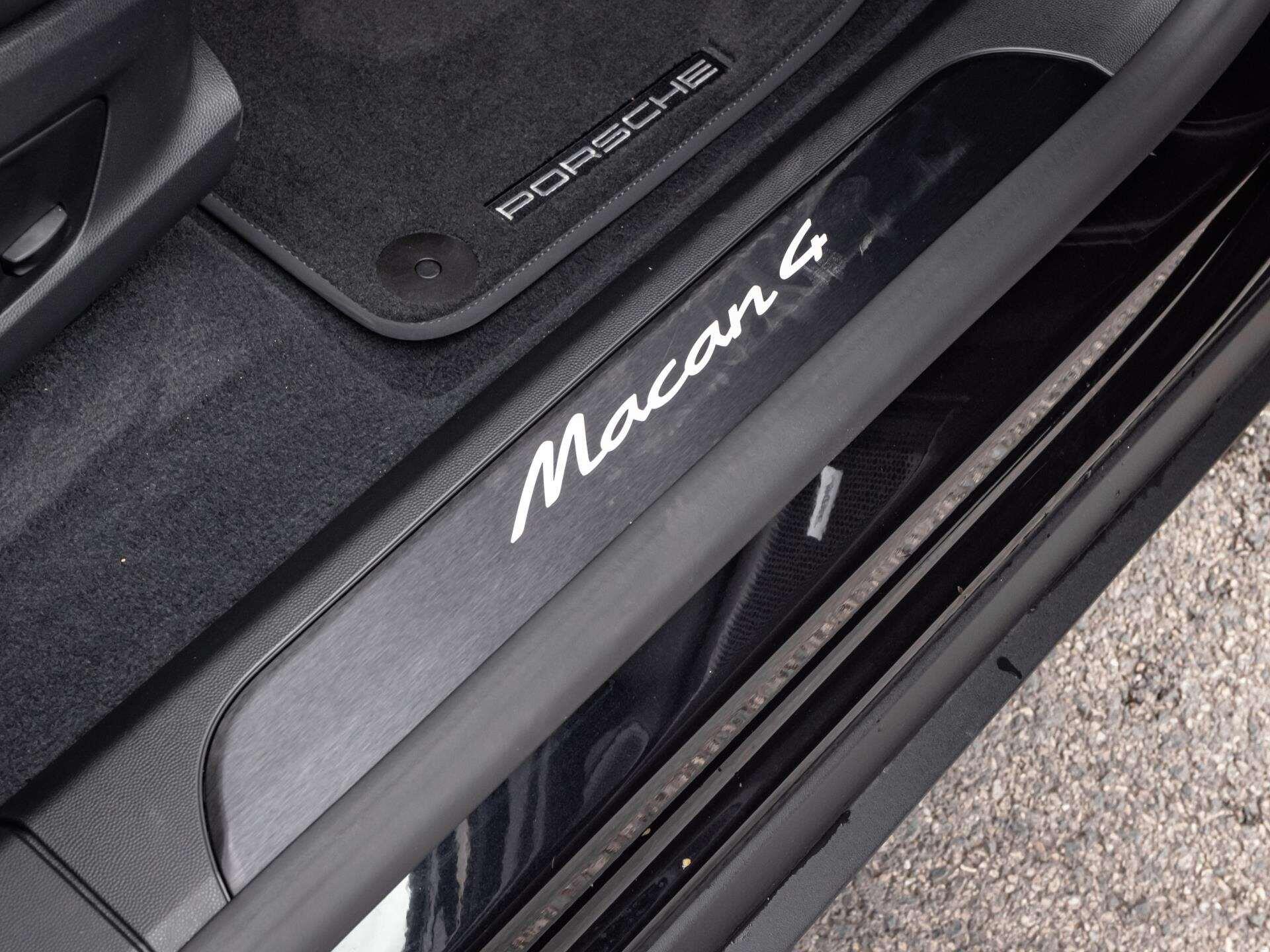 Porsche Macan view 32