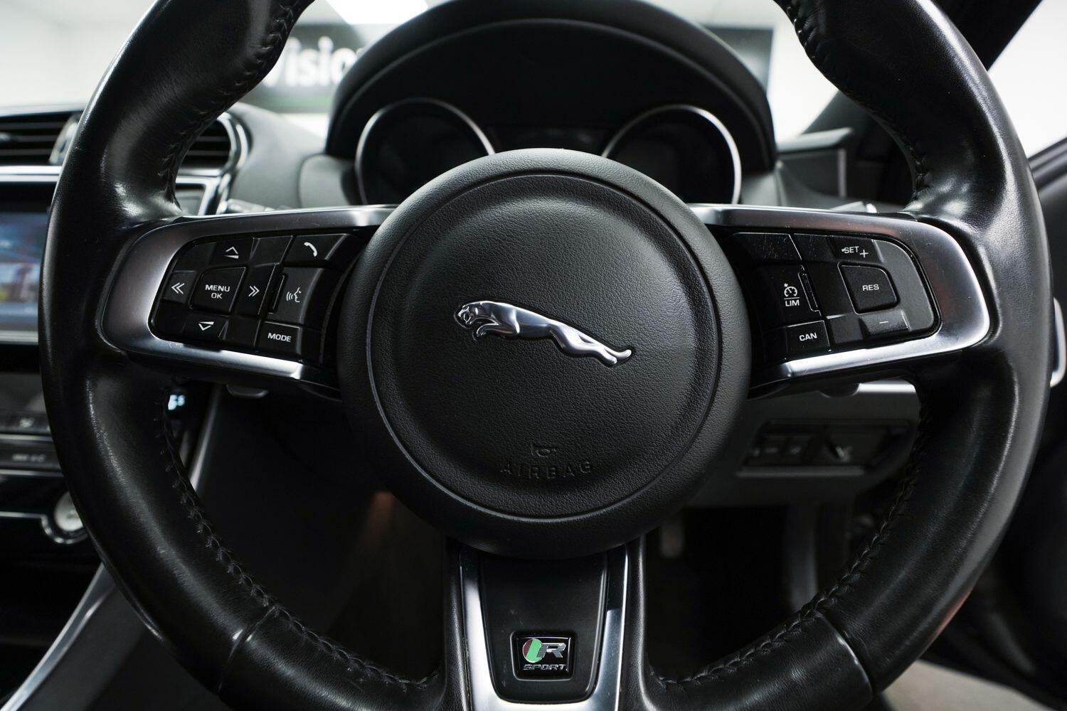 Jaguar Xe view 23