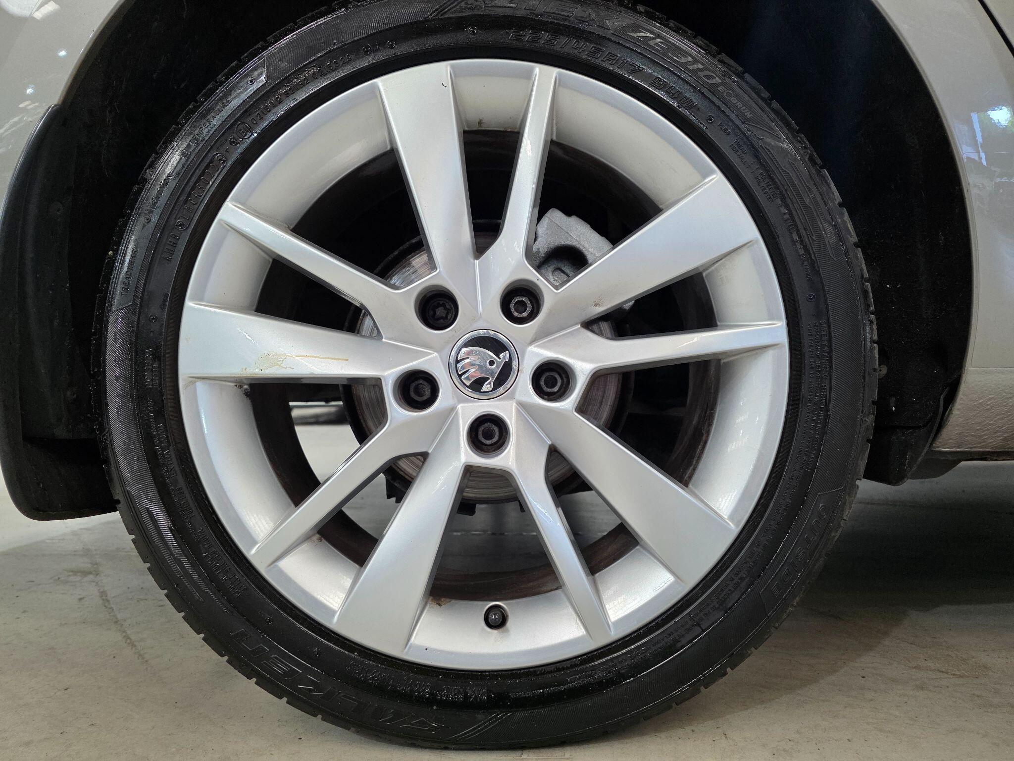 Skoda Octavia view 28