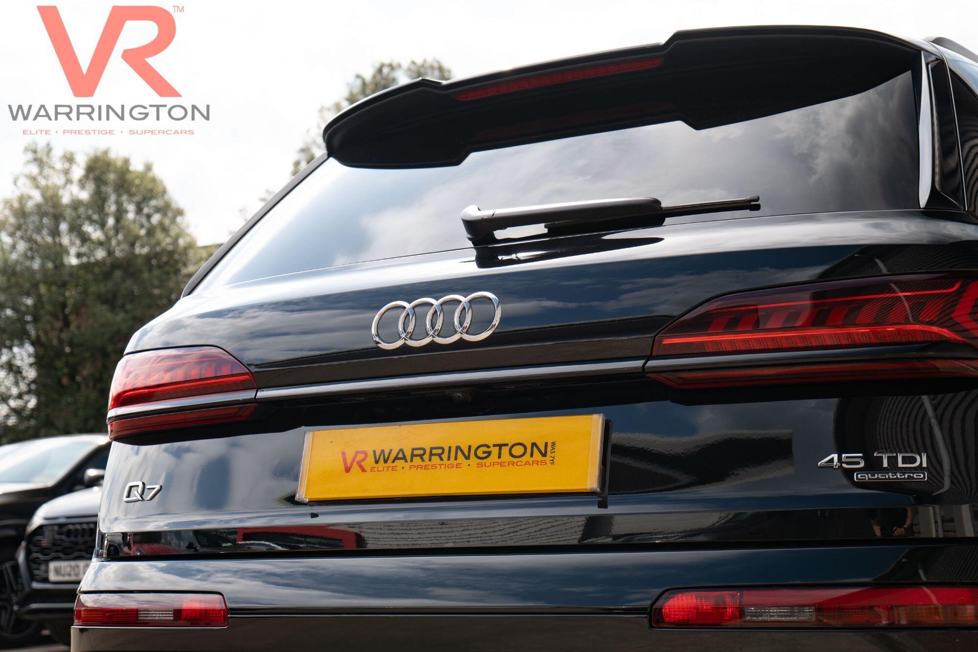 Audi Q7 view 41