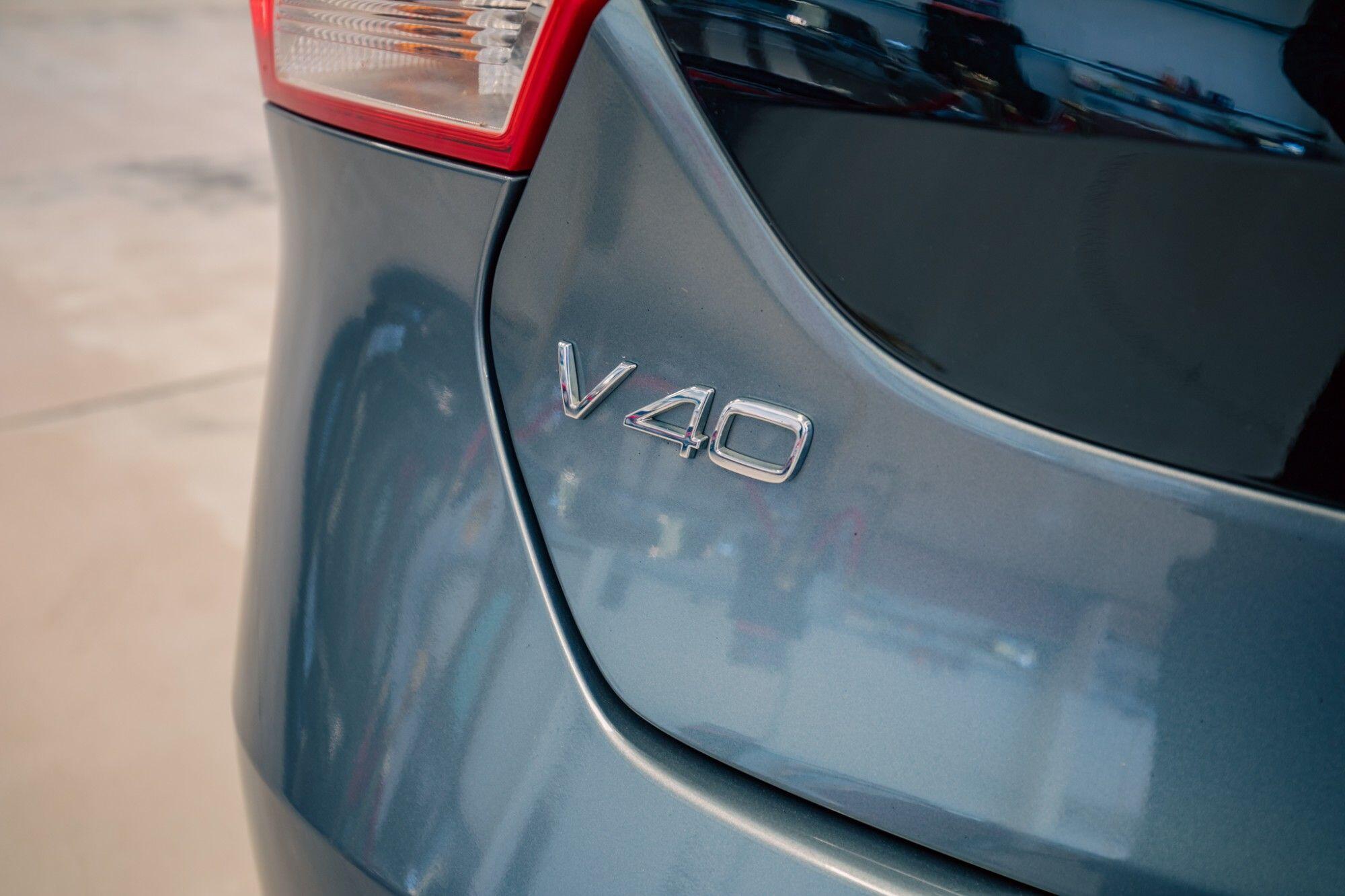 Volvo V40 view 6