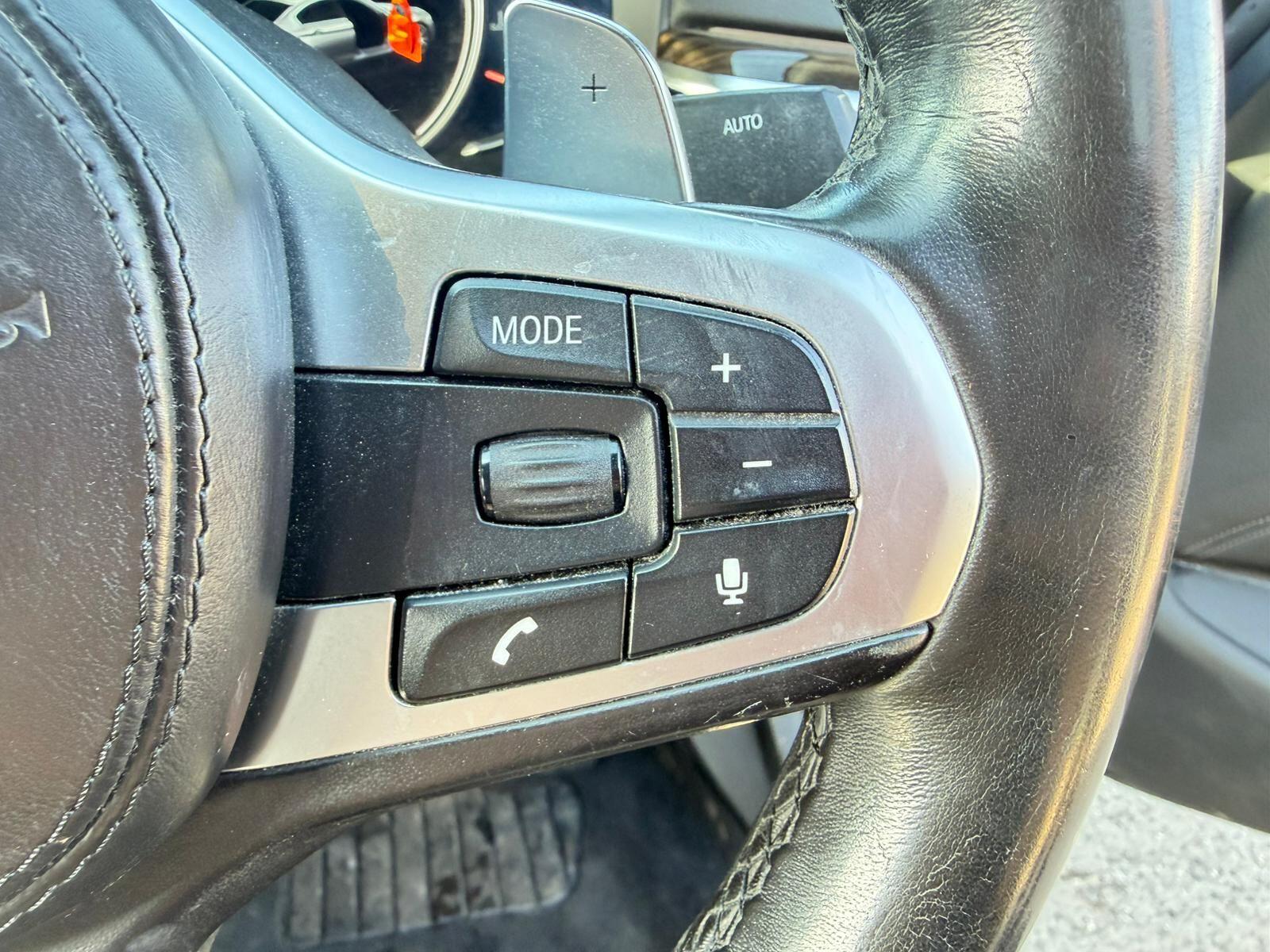 BMW 5 Series view 28