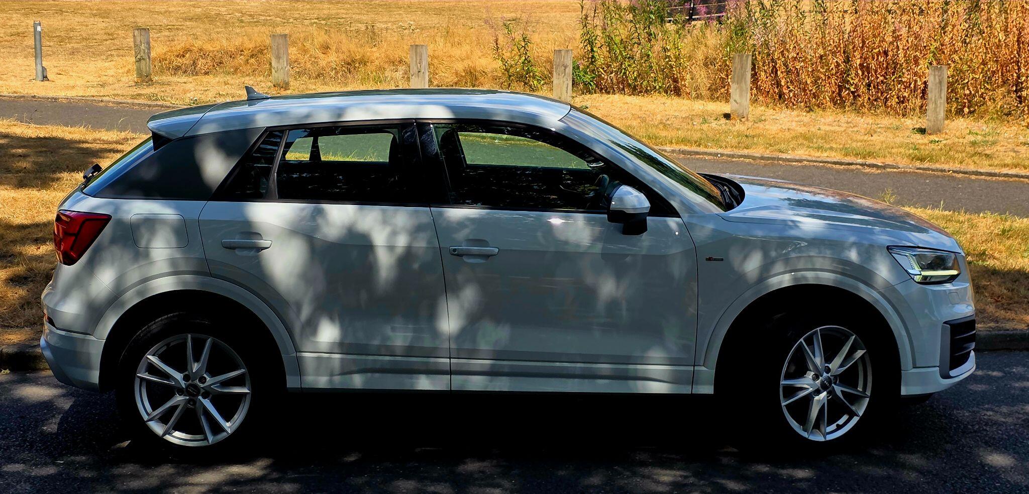 Audi Q2 view 10