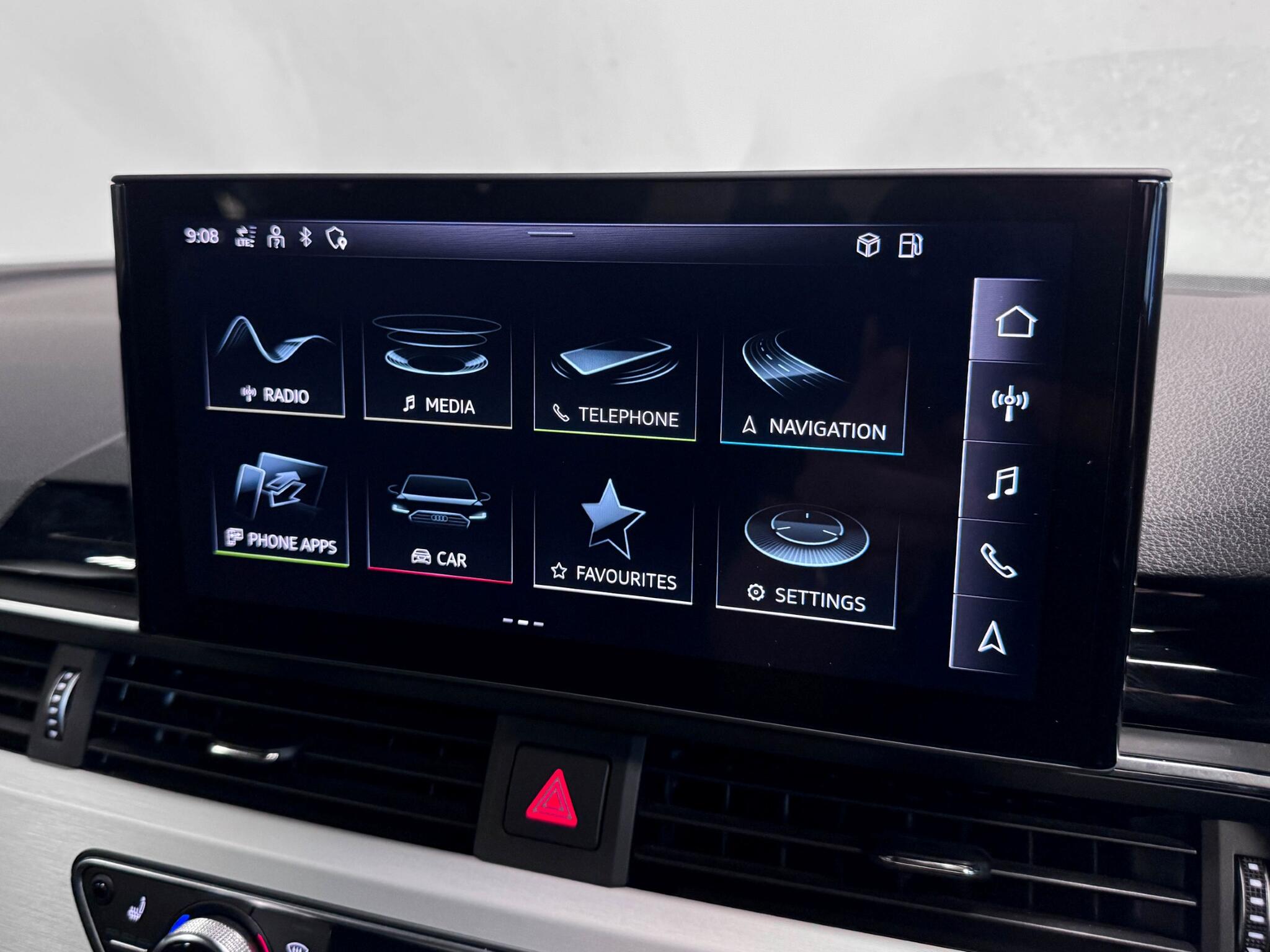 Audi A4 view 39