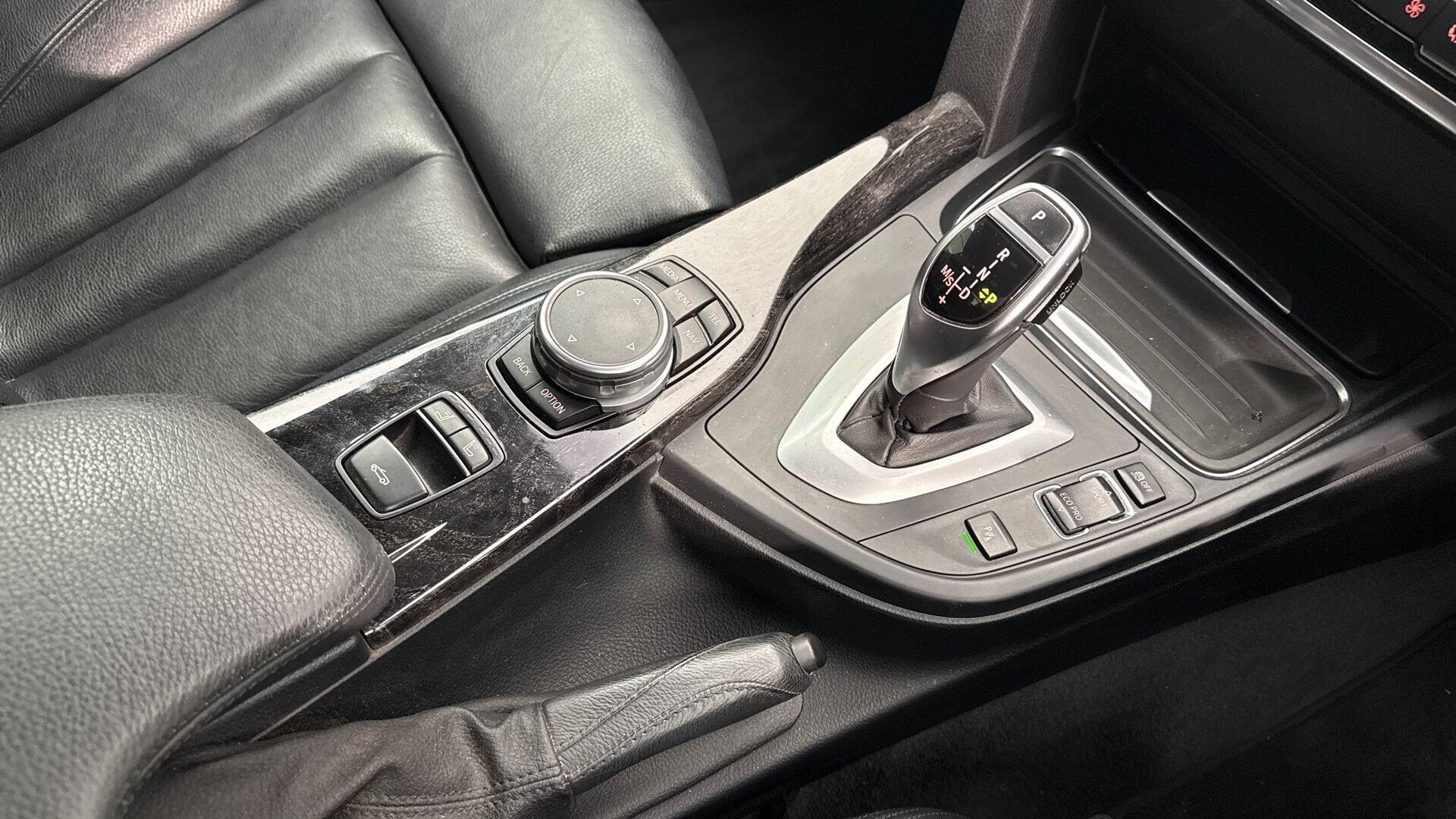 BMW 4 Series view 13