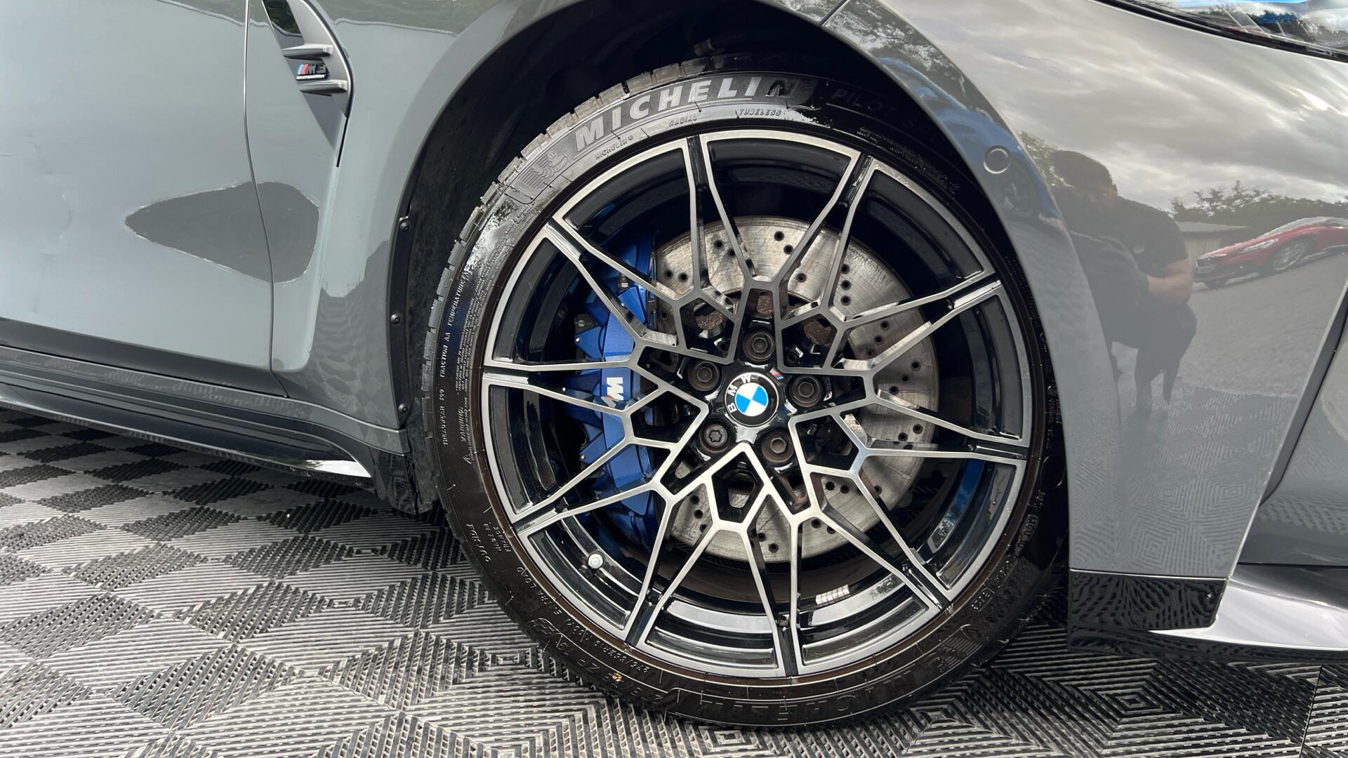 BMW M3 view 25