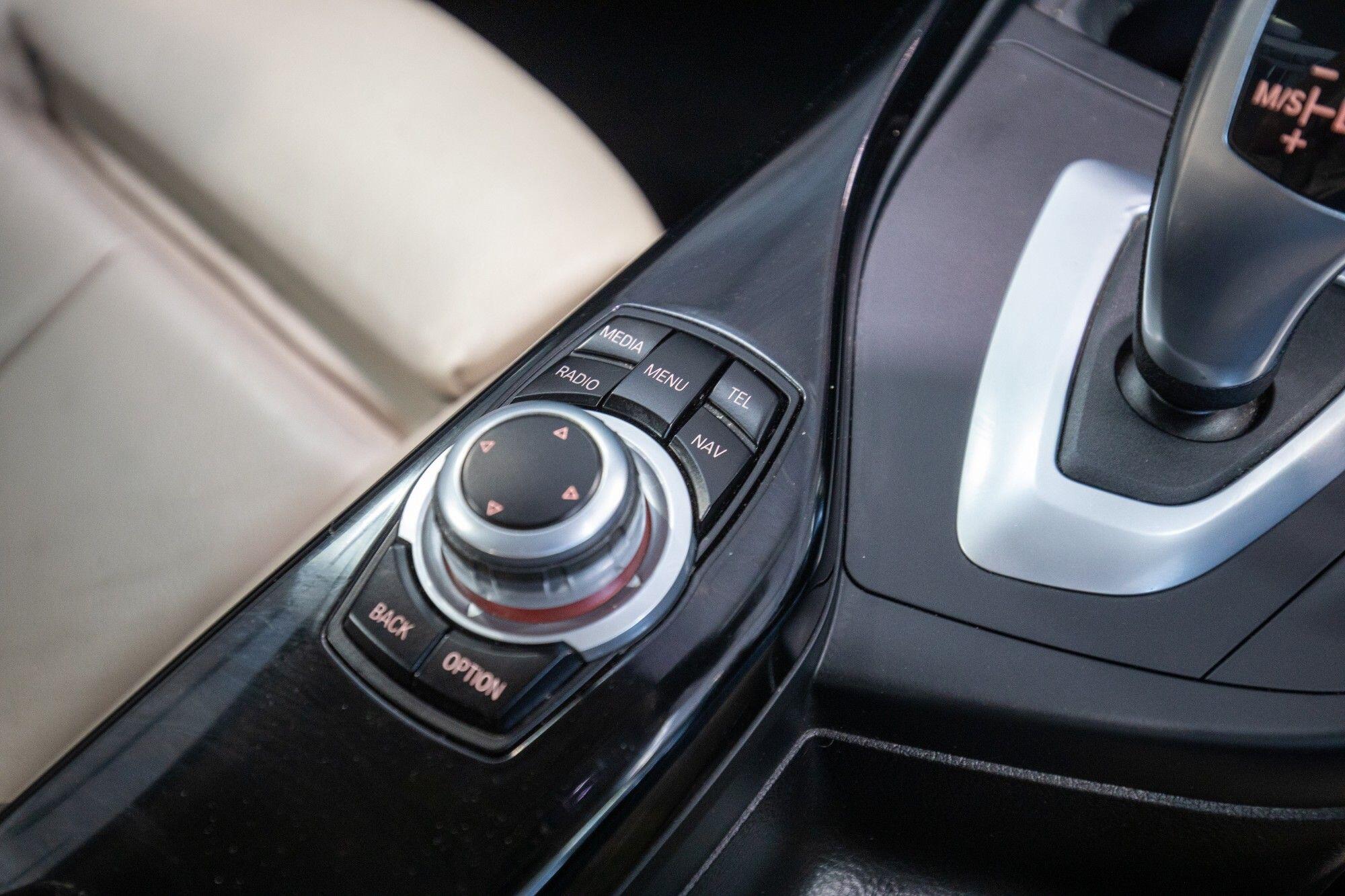 BMW 2 Series view 23
