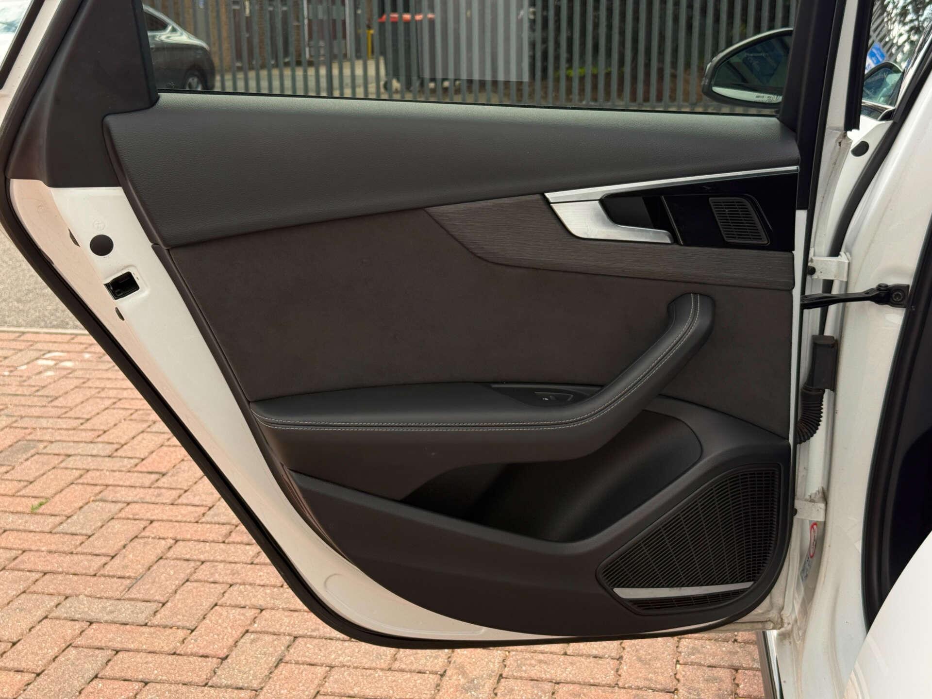 Audi A4 view 38