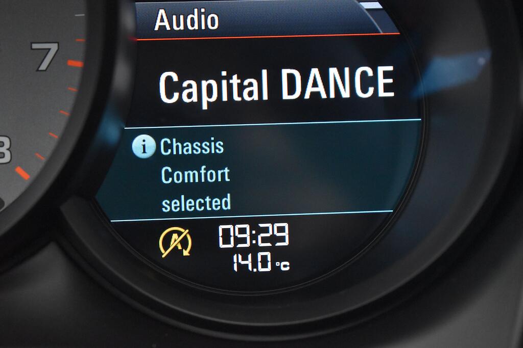 Porsche Macan view 74