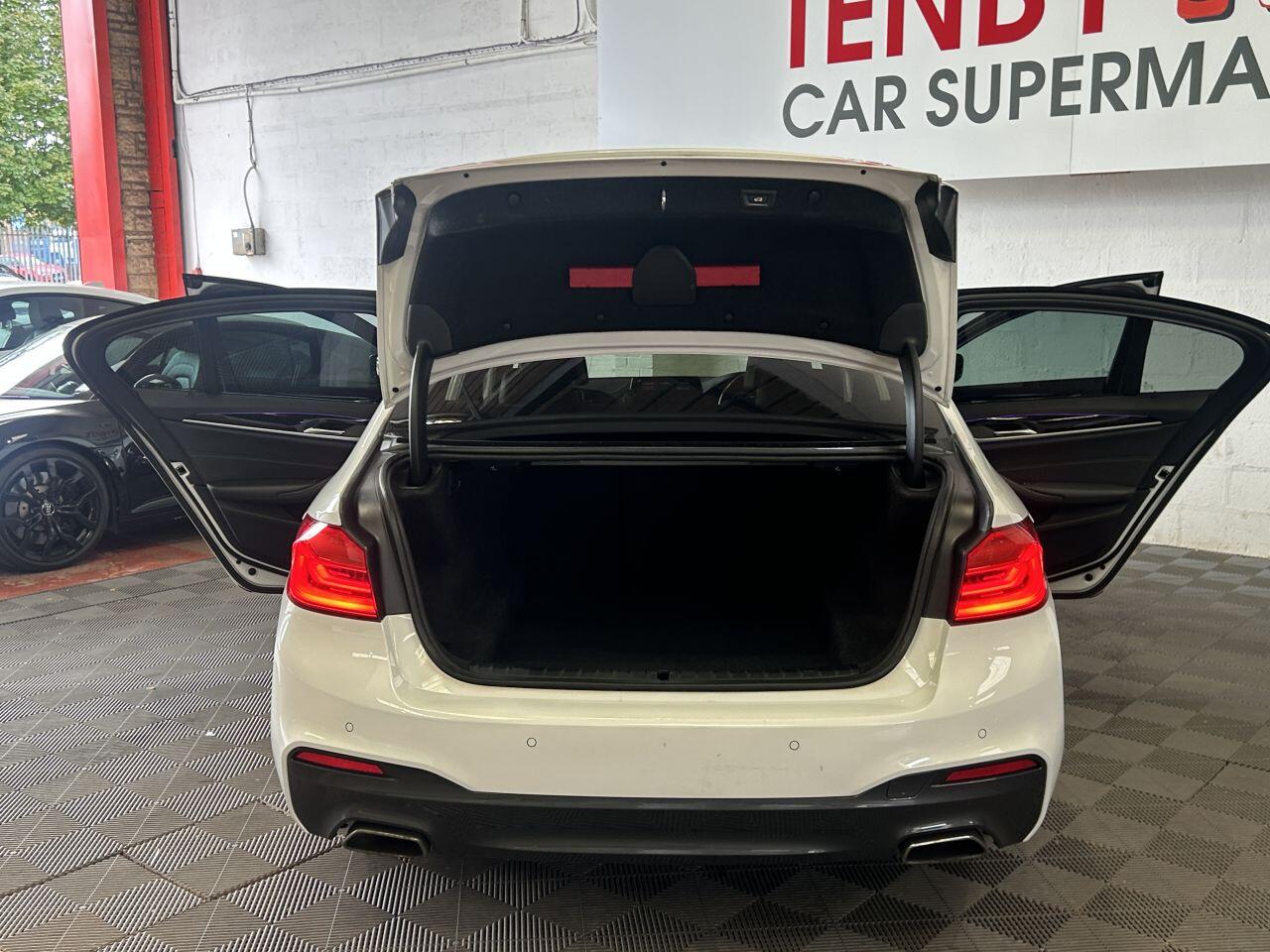 BMW 5 Series view 13
