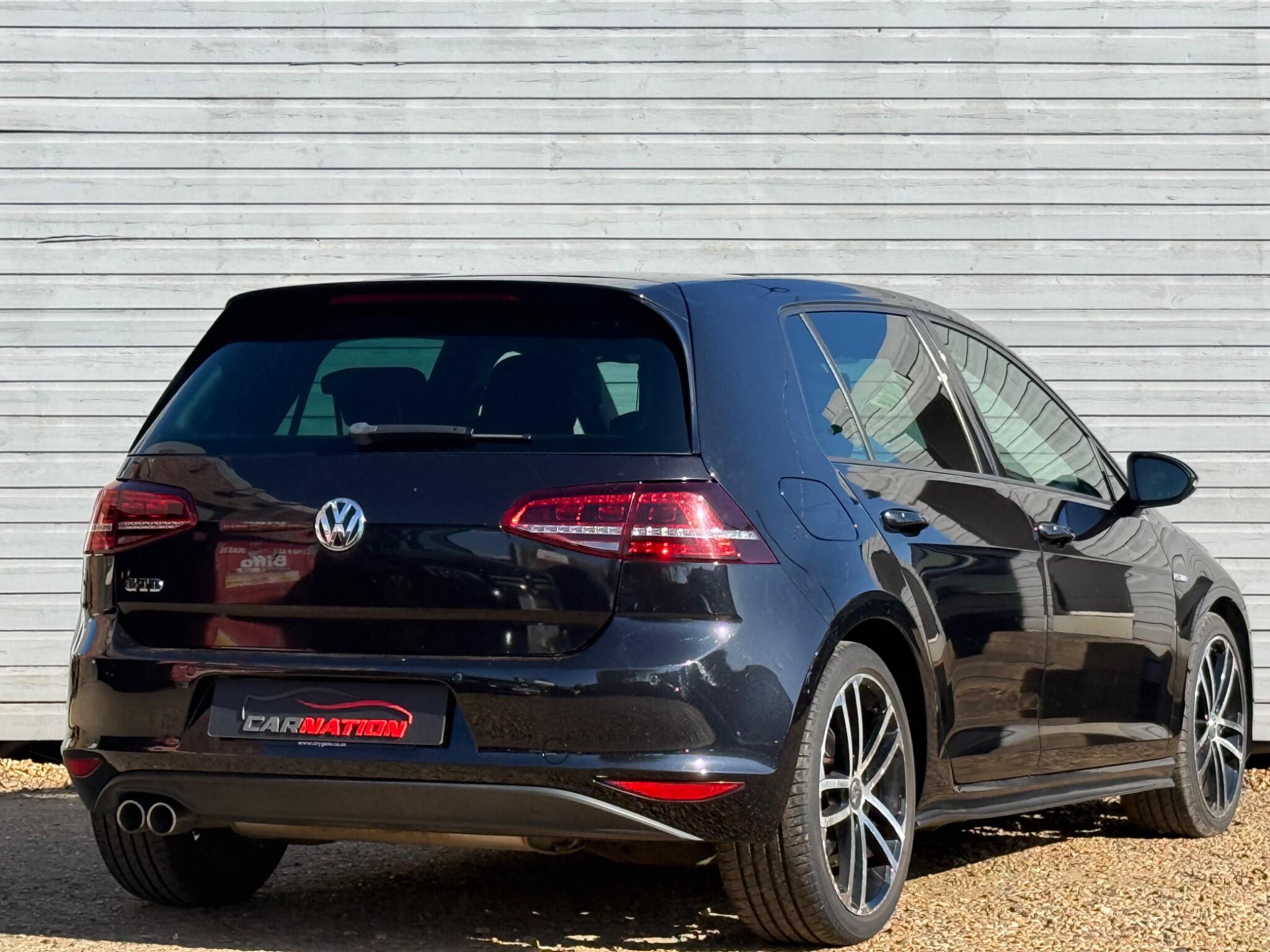 Volkswagen Golf view 11
