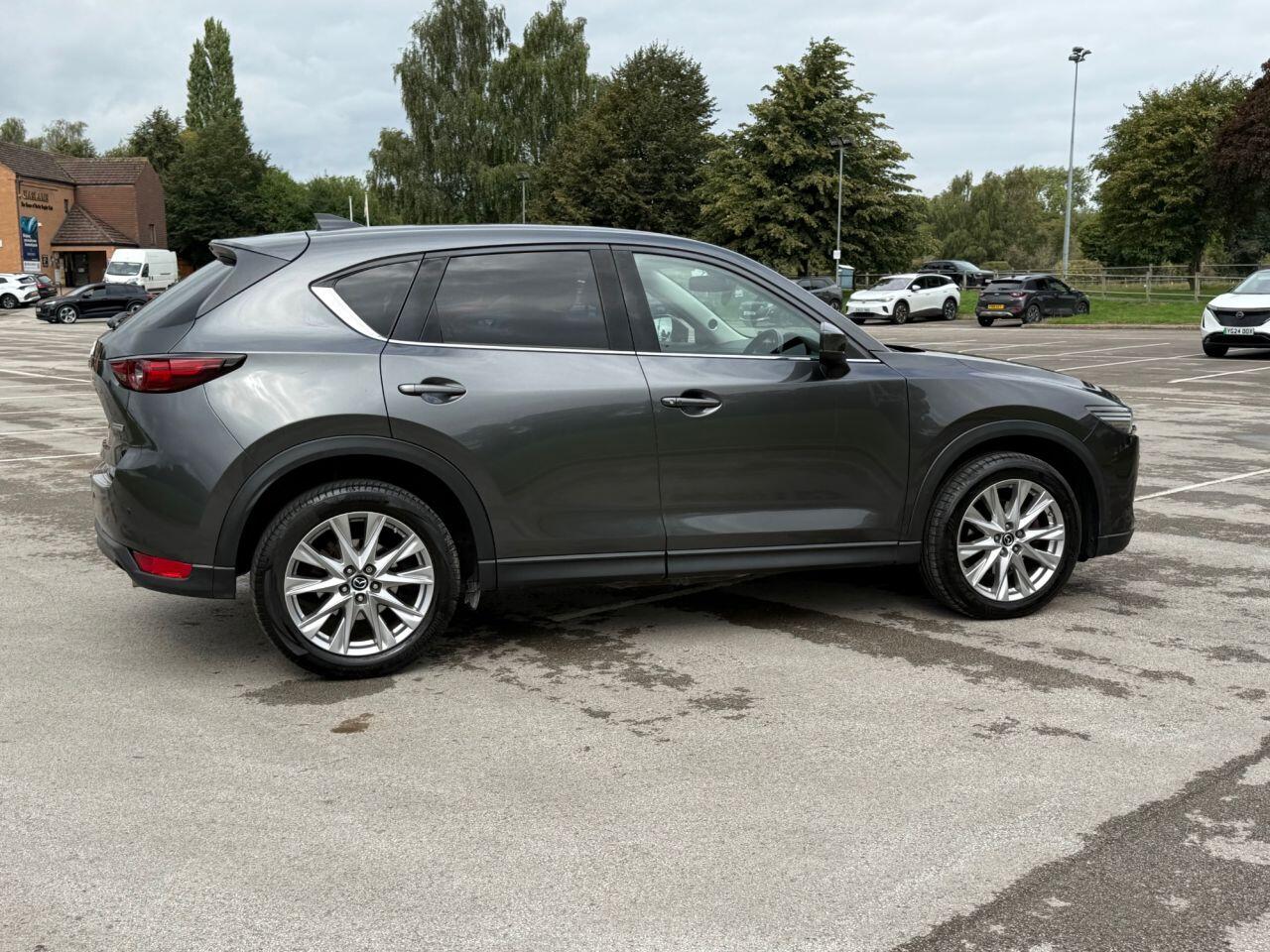 Mazda CX-5 view 4