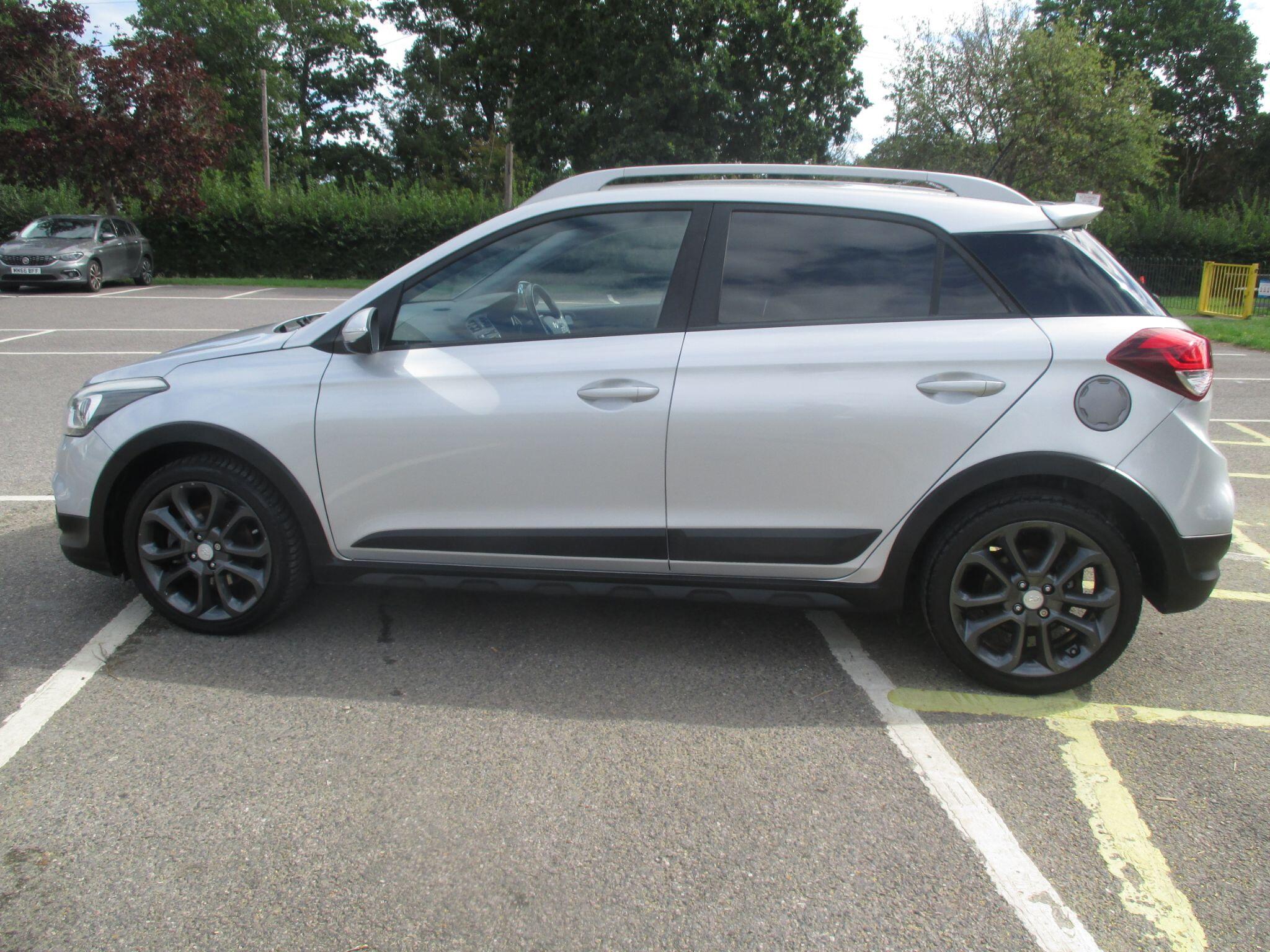 Hyundai I20 view 15