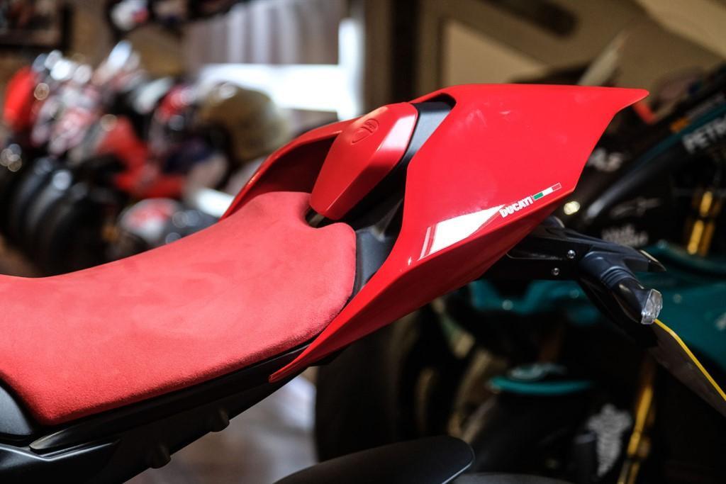 Ducati Panigale V4R view 25