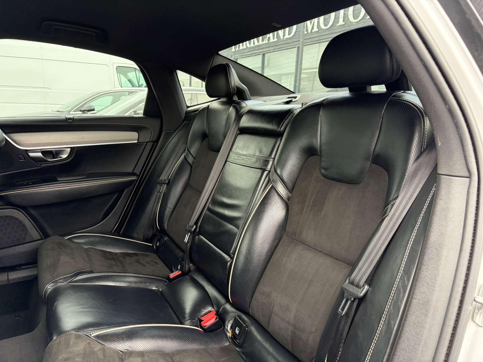 Volvo S90 view 24