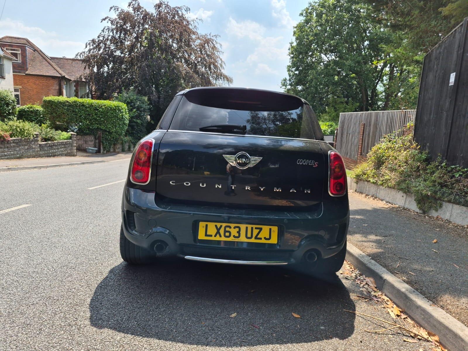 Mini Countryman view 3
