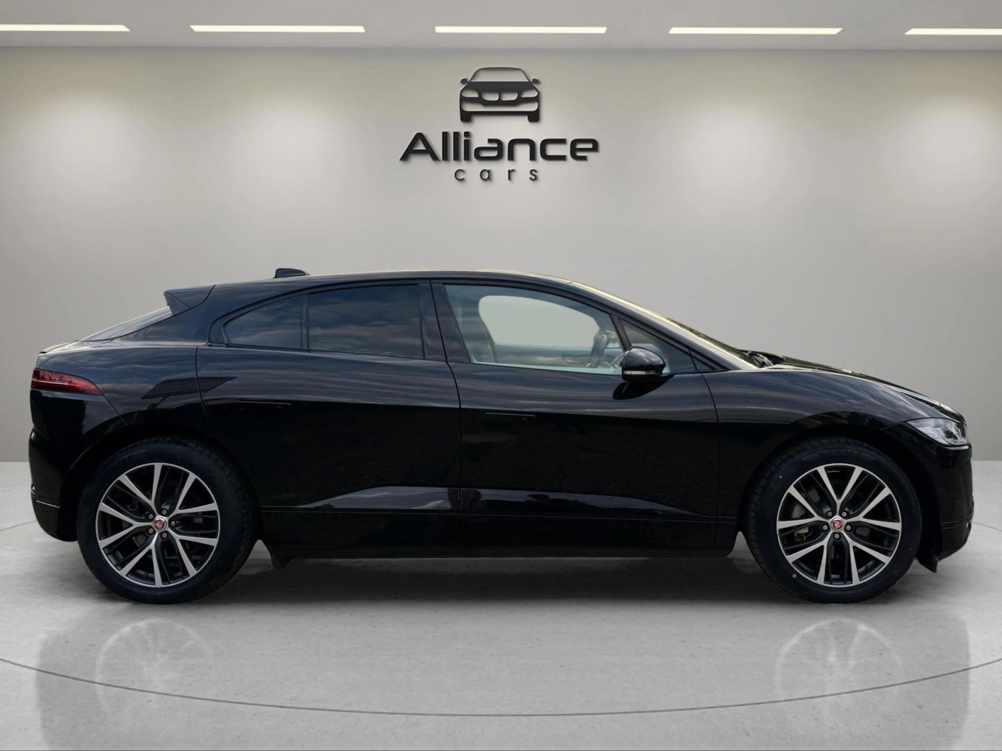 Jaguar I-Pace view 12
