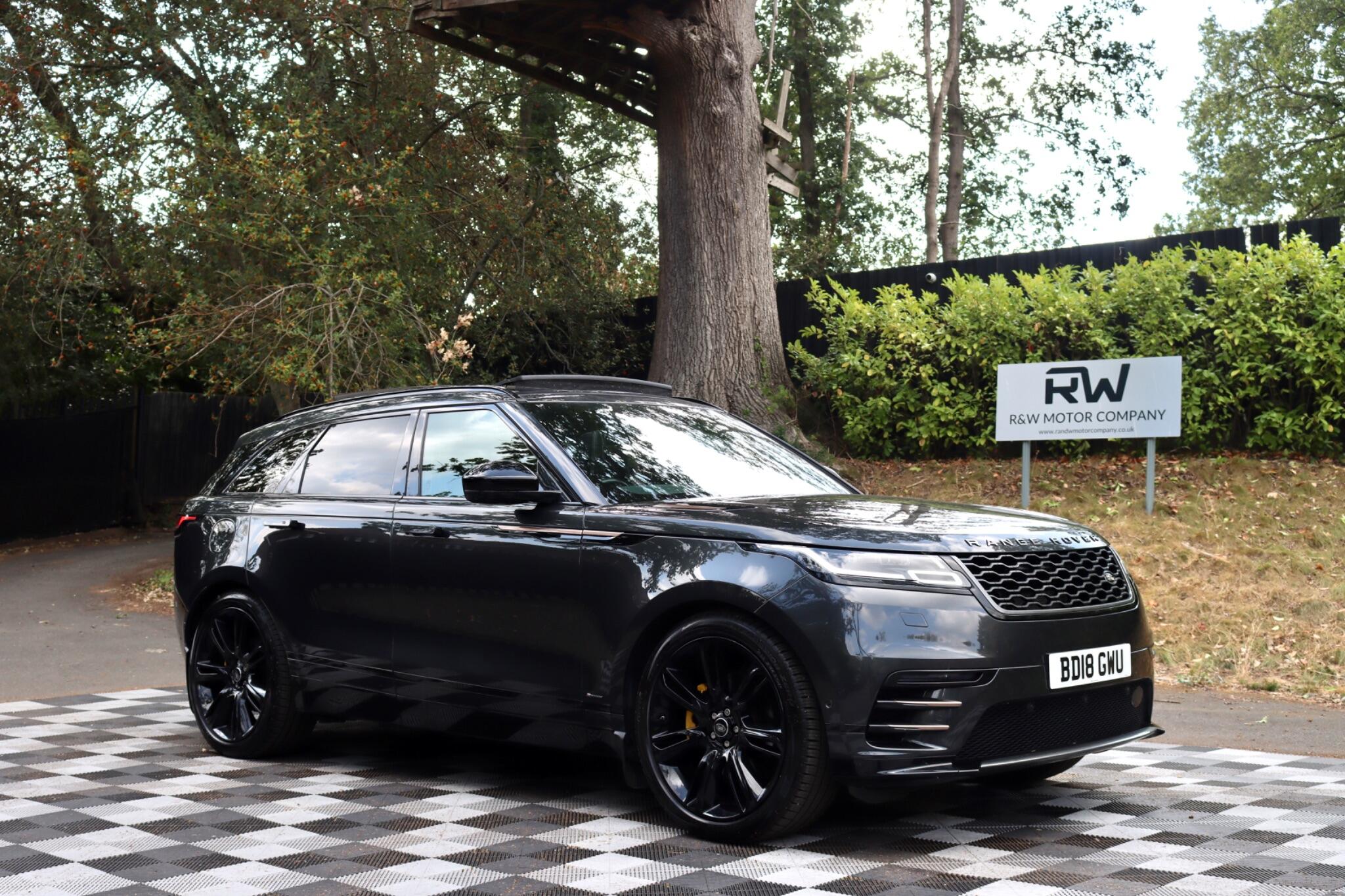 Land Rover Range Rover Velar view 41