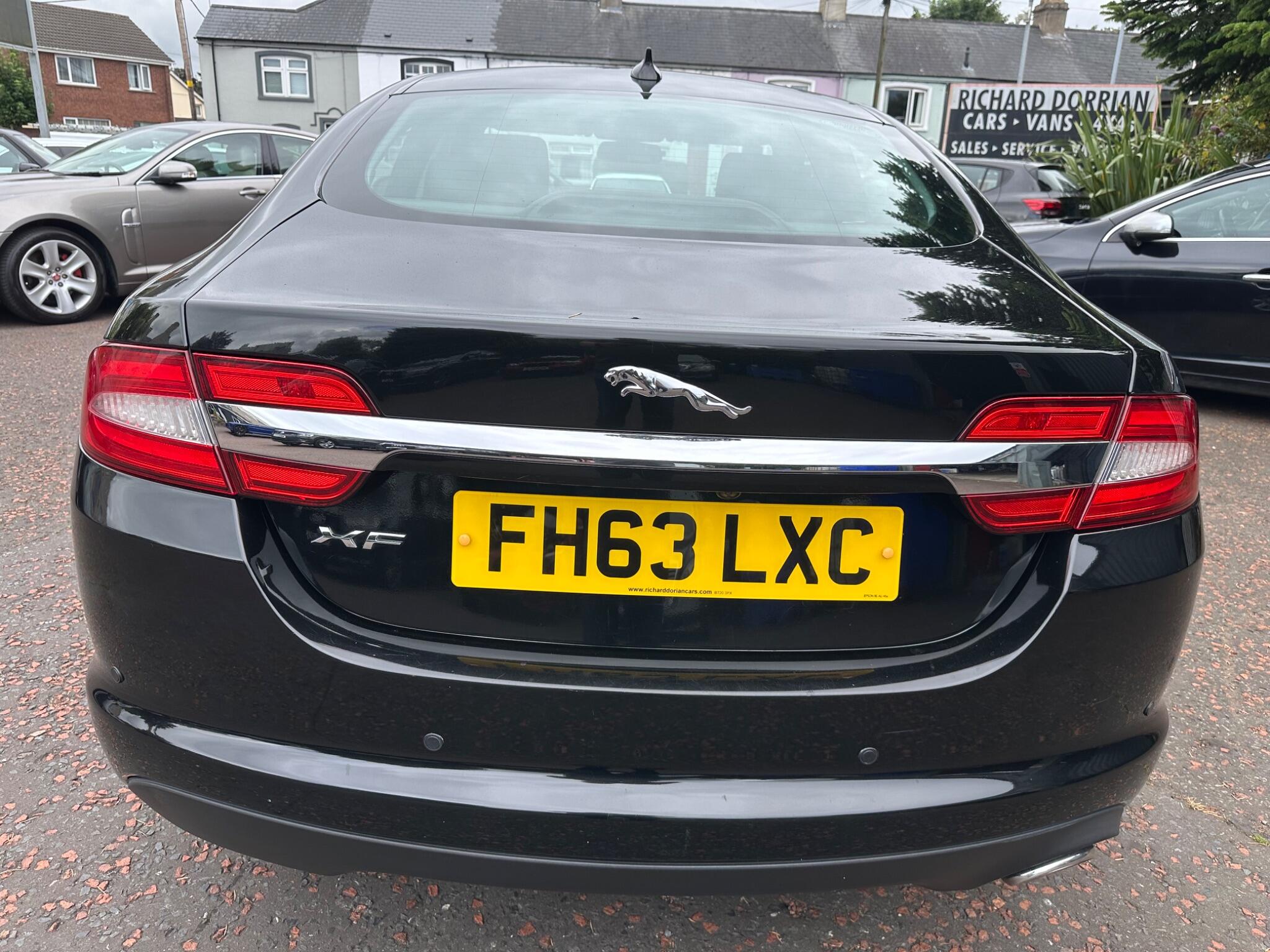 Jaguar XF view 5